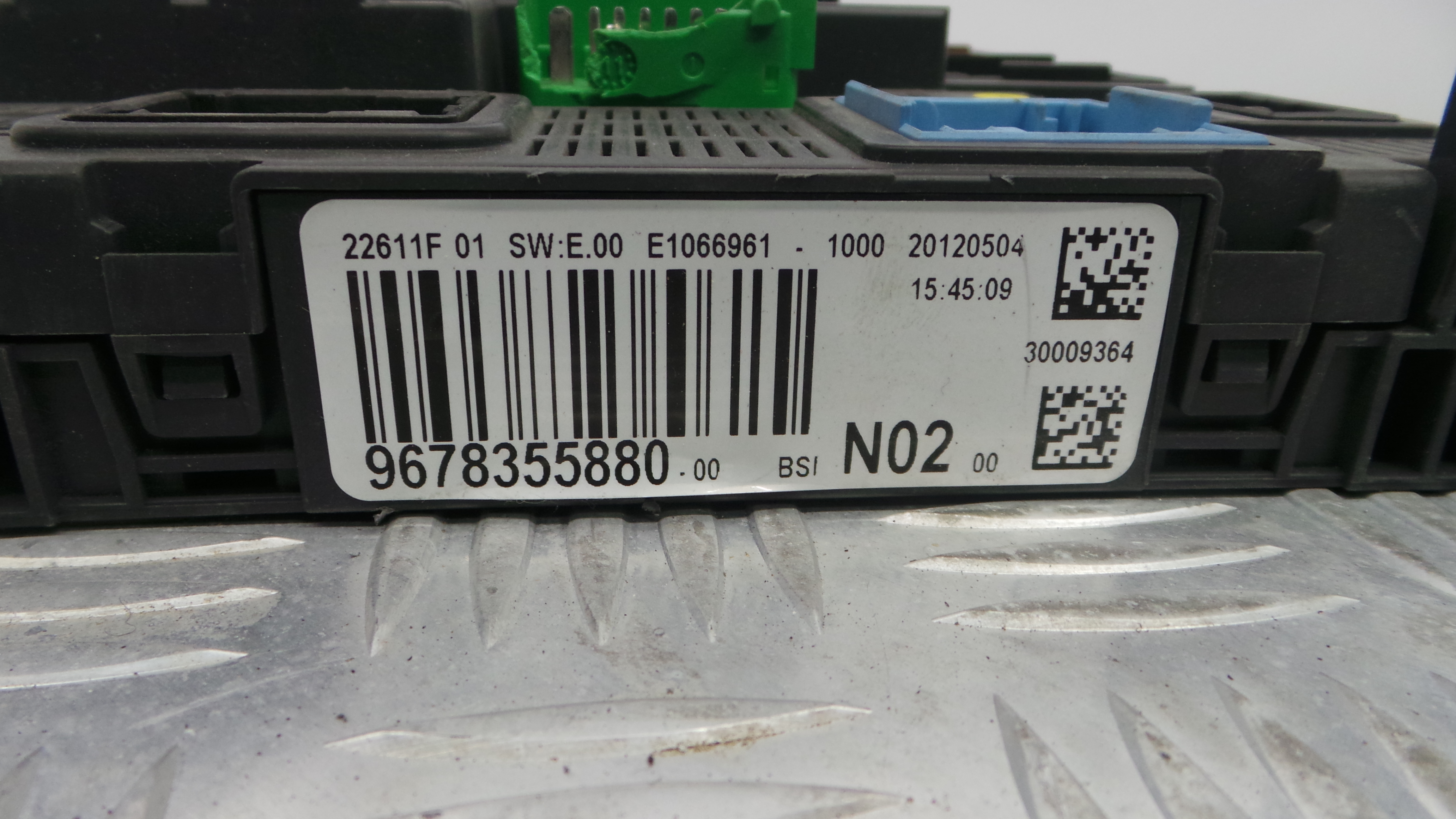 Caixa dos Fusíveis / BSI / UCH / SAM 9678355880 - PEUGEOT 208 I (CA_, CC_)-33107975 Caixa dos Fusíveis / BSI / UCH / SAM 9678355880 - PEUGEOT 208 I (CA_, CC_)-33107975