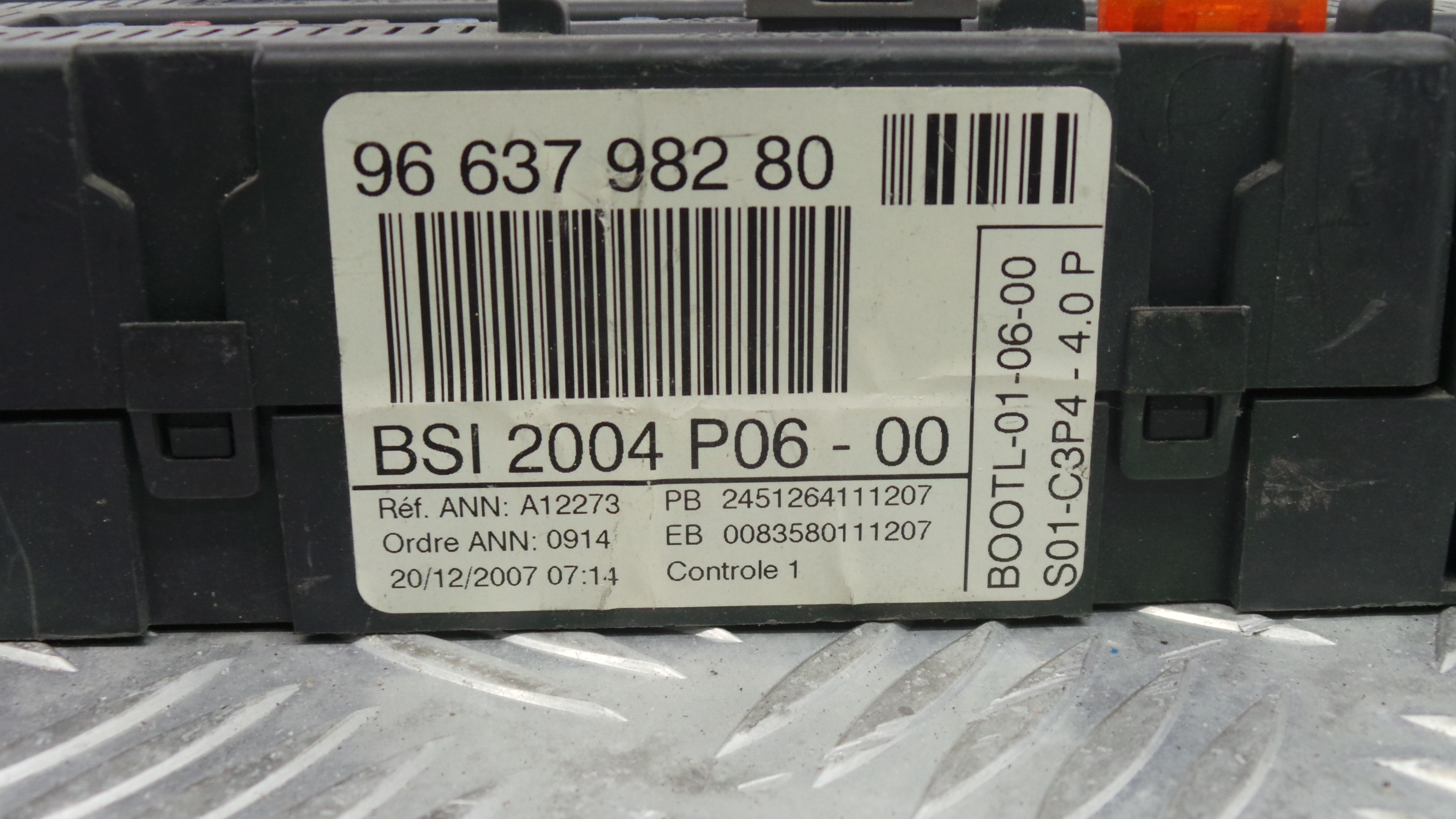 Caixa dos Fusíveis / BSI / UCH / SAM 9663798280 - PEUGEOT 207 (WA_, WC_), 207/207+ (WA_, WC_)-33108870