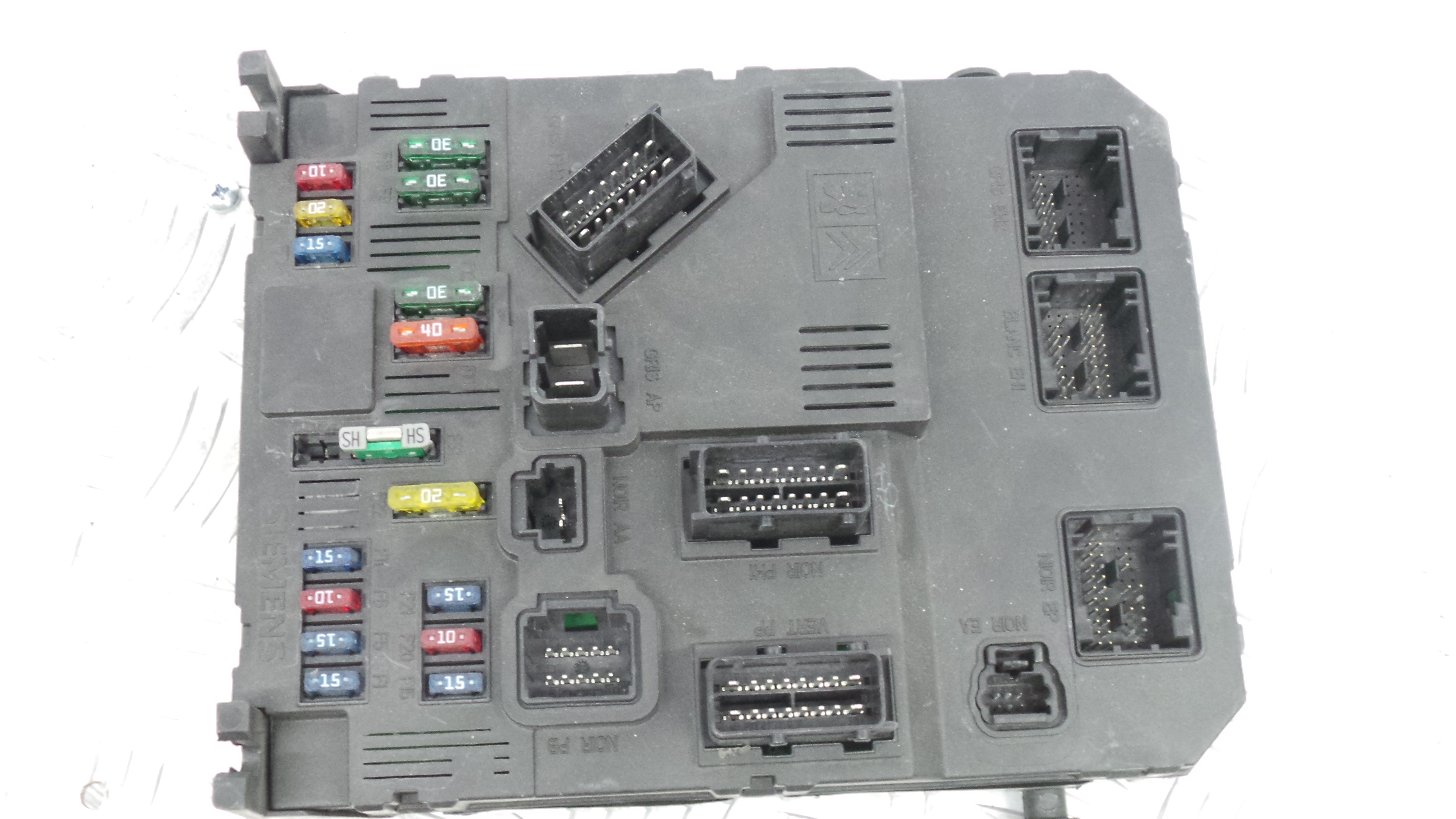 Caixa dos Fusíveis / BSI / UCH / SAM 9649627780 - CITROËN XSARA PICASSO (N68)-33108903
