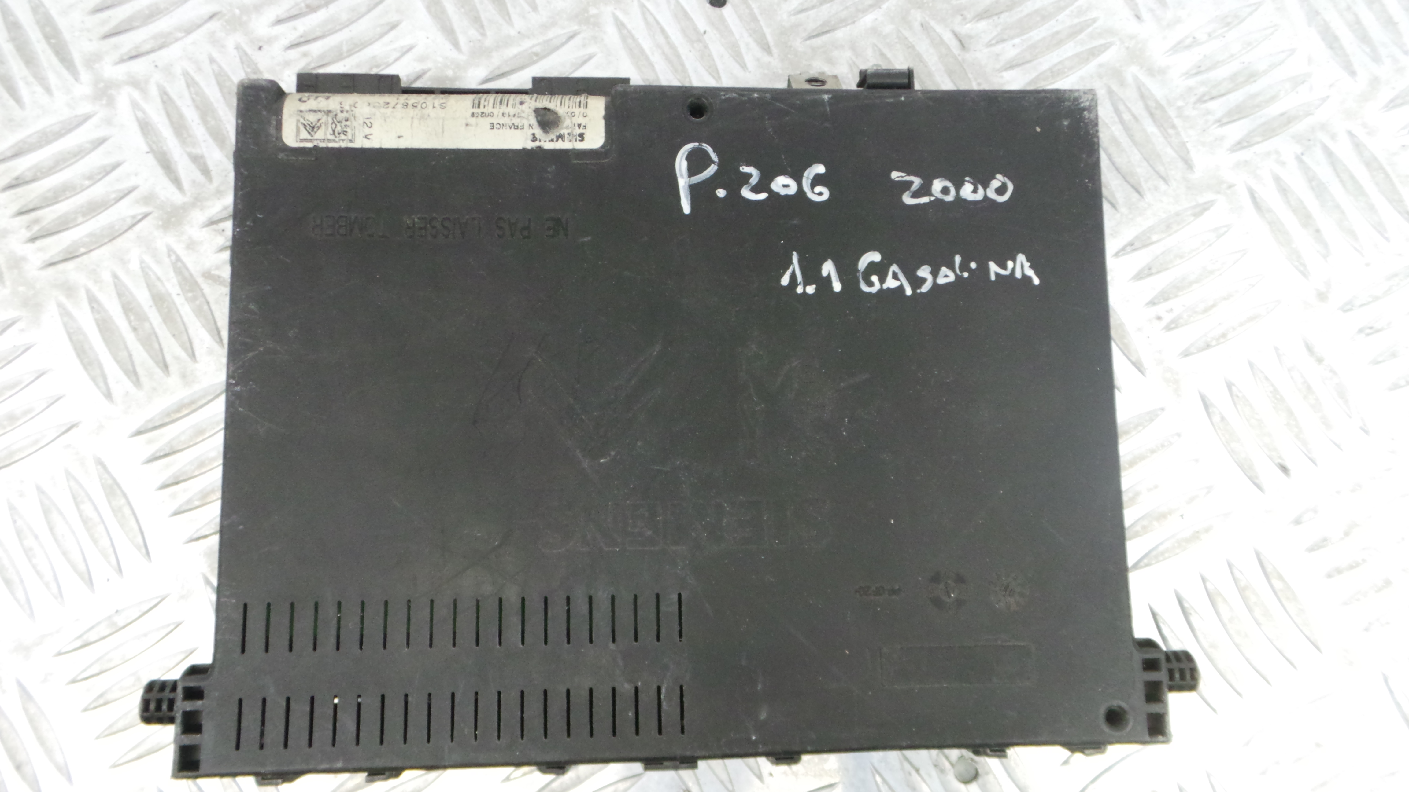 Caixa dos Fusíveis / BSI / UCH / SAM 9626460880 - PEUGEOT 206 Hatchback (2A/C)-33108995