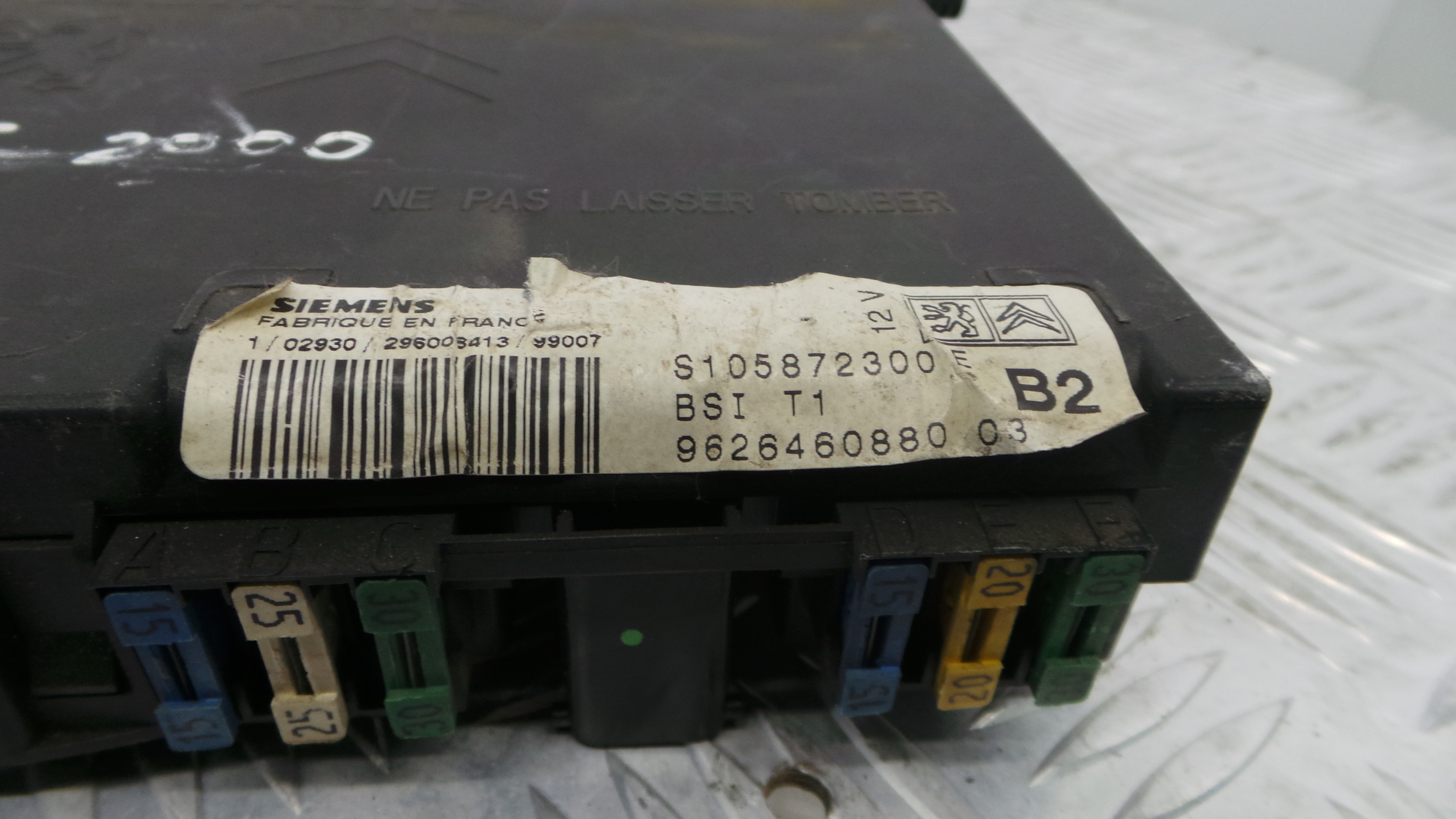 Caixa dos Fusíveis / BSI / UCH / SAM 9626460880 - PEUGEOT 206 Hatchback (2A/C)-33109734