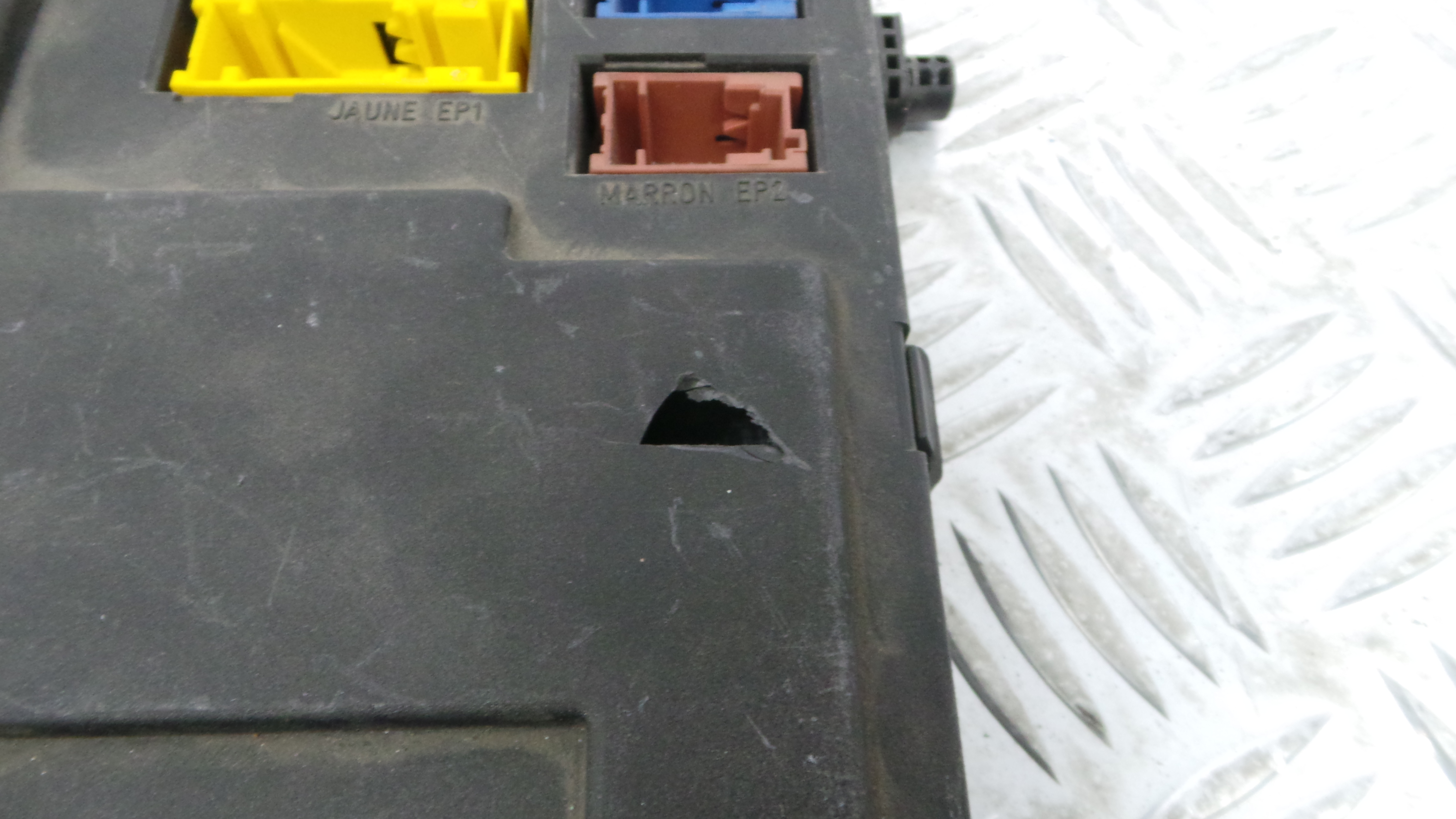 Caixa dos Fusíveis / BSI / UCH / SAM 9644648780 - CITROËN XSARA (N1)-33109774