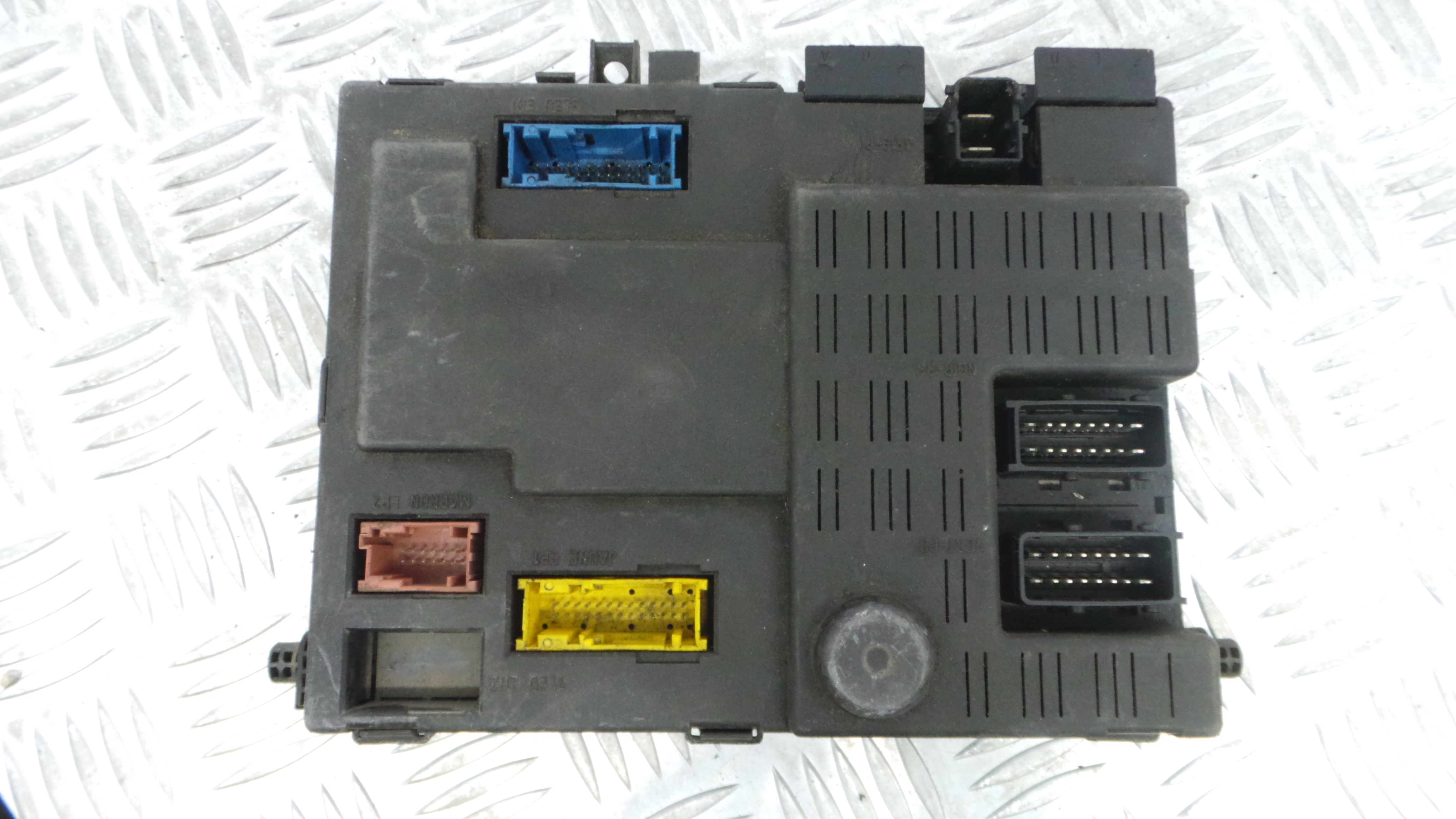 Caixa dos Fusíveis / BSI / UCH / SAM 9632526880 - CITROËN XSARA PICASSO (N68)-33109807