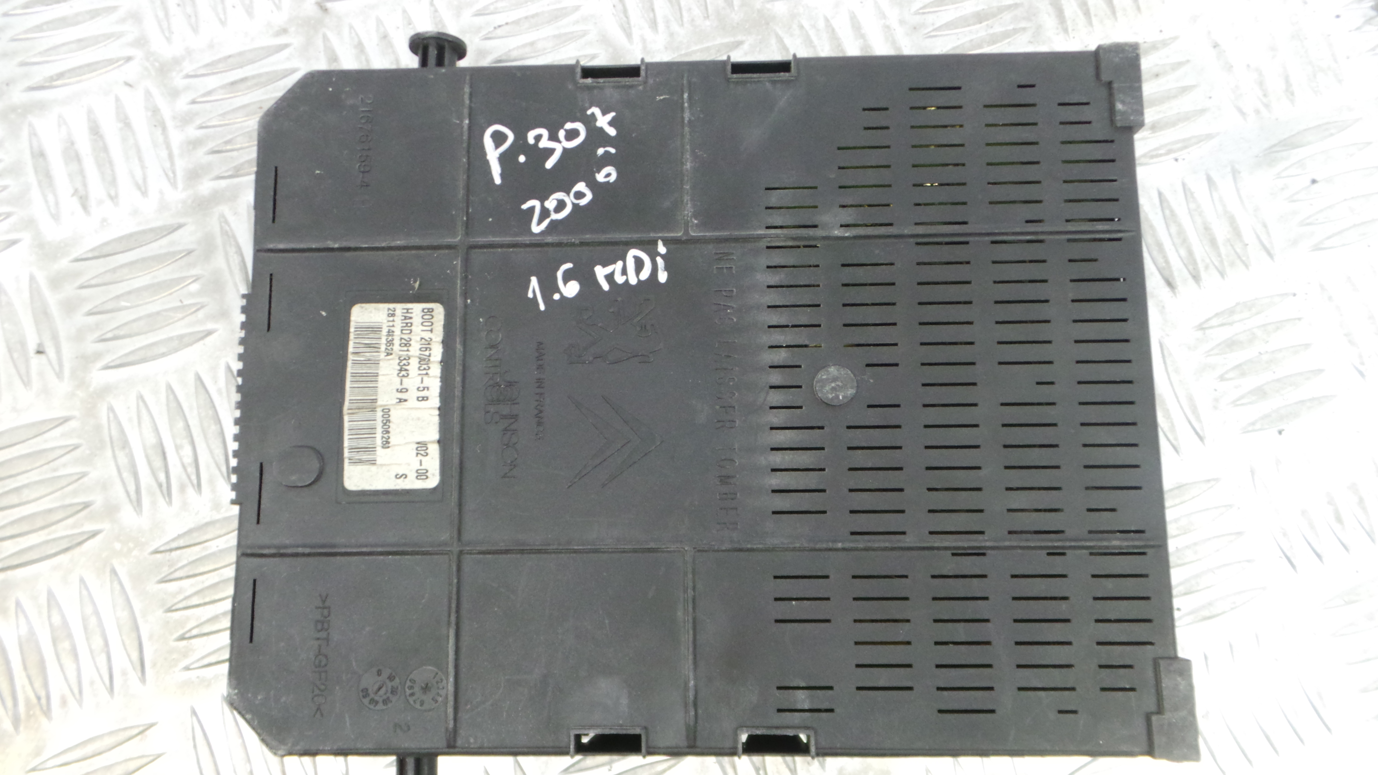 Caixa dos Fusíveis / BSI / UCH / SAM 9660105780 - PEUGEOT 307 (3A/C)-33110385 Caixa dos Fusíveis / BSI / UCH / SAM 9660105780 - PEUGEOT 307 (3A/C)-33110385