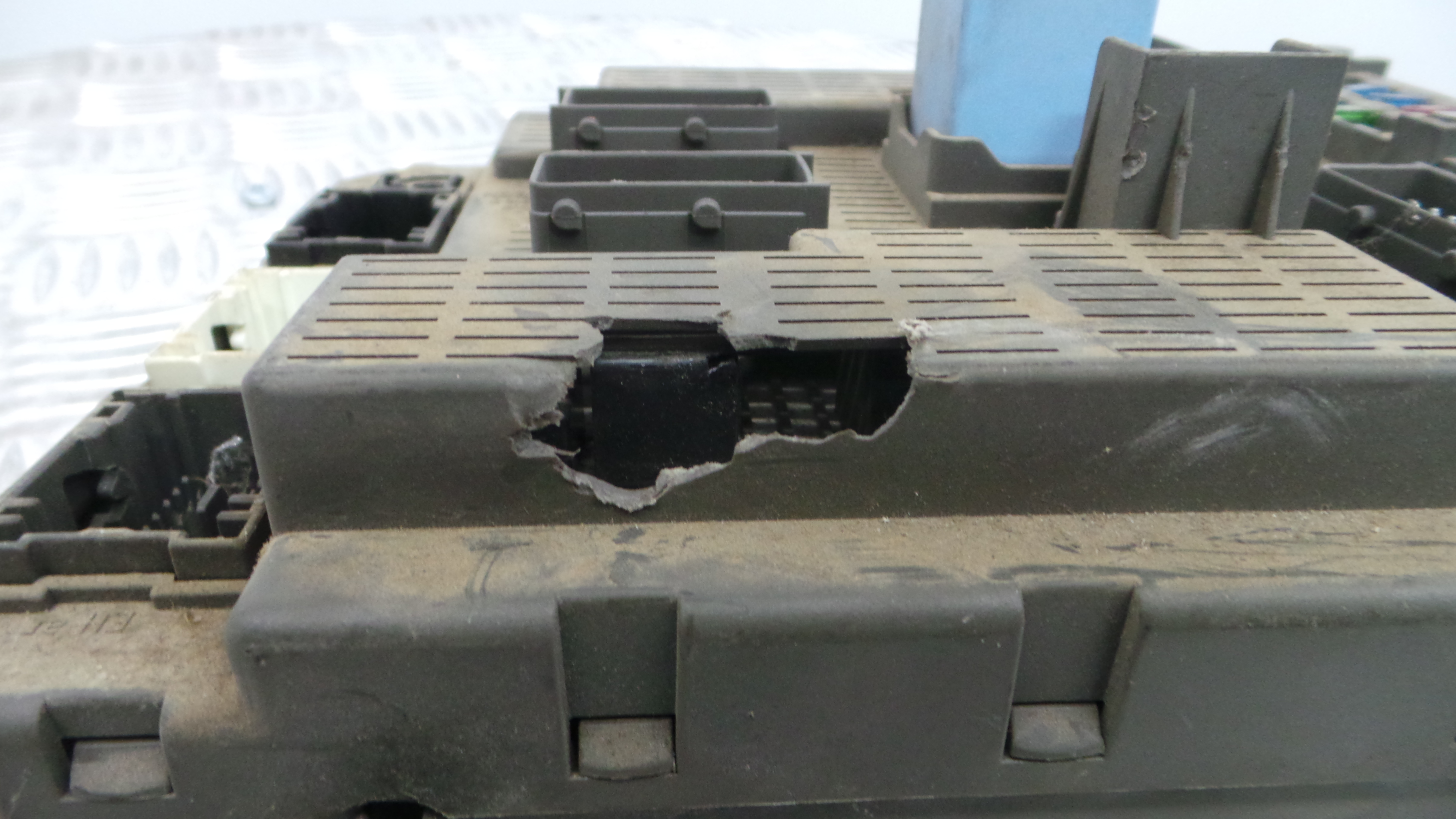 Caixa dos Fusíveis / BSI / UCH / SAM 9643805380 - CITROËN C5 I (DC_)-33110525