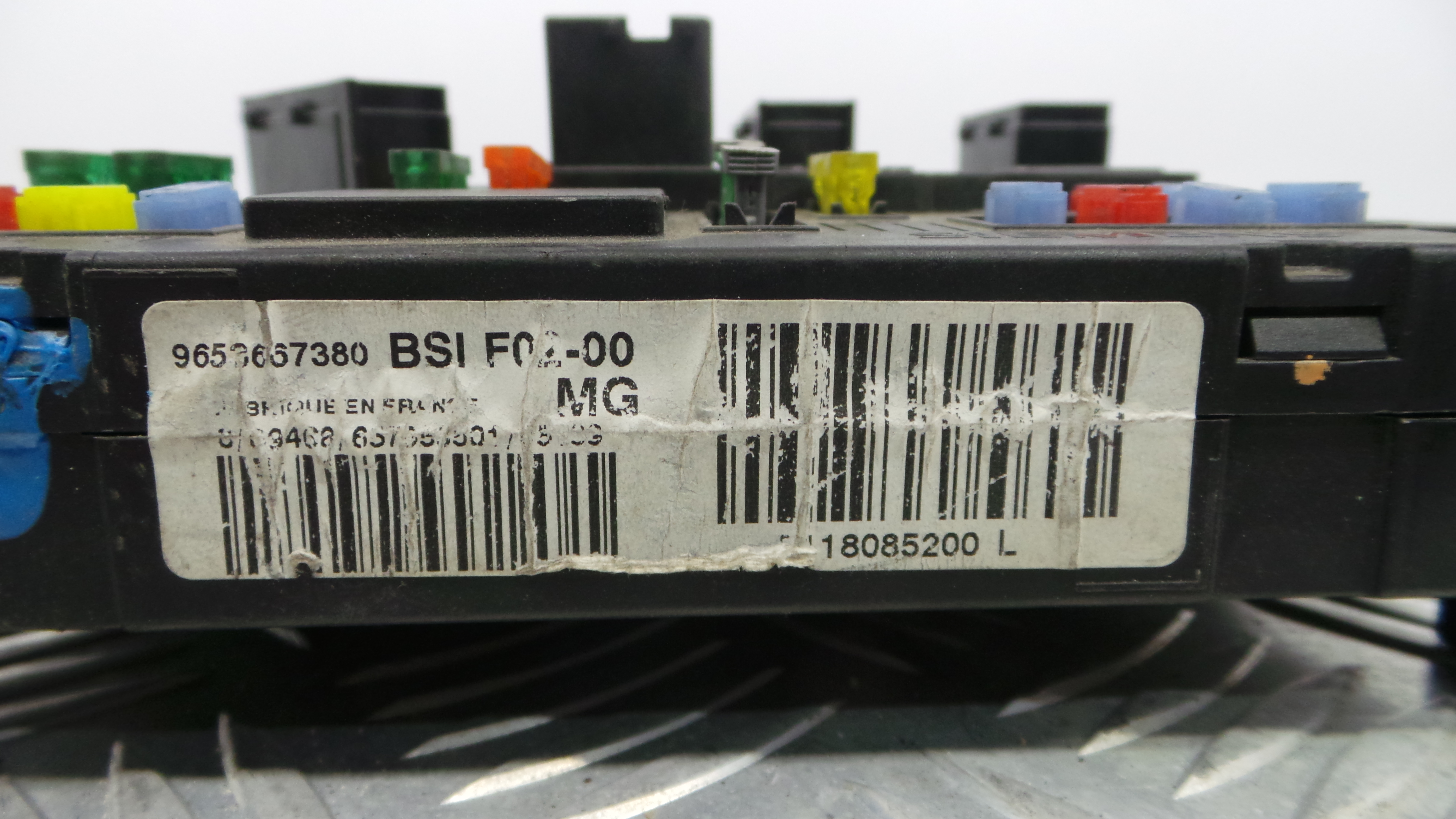 Caixa dos Fusíveis / BSI / UCH / SAM 9653667380 - CITROËN C3 I (FC_, FN_)-33110750