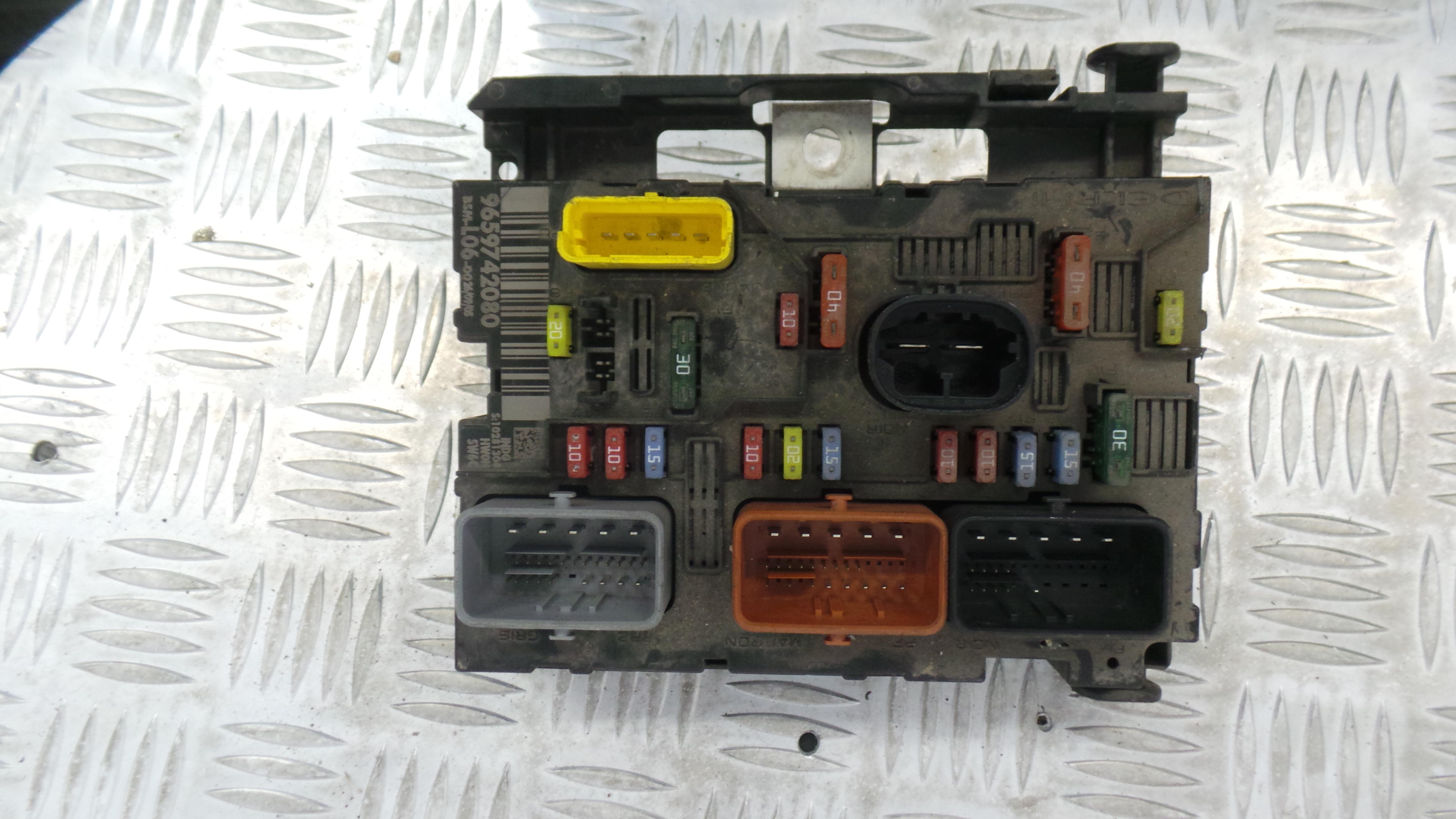 Caixa dos Fusíveis / BSI / UCH / SAM 9659742080 - PEUGEOT 307 (3A/C)-33111163