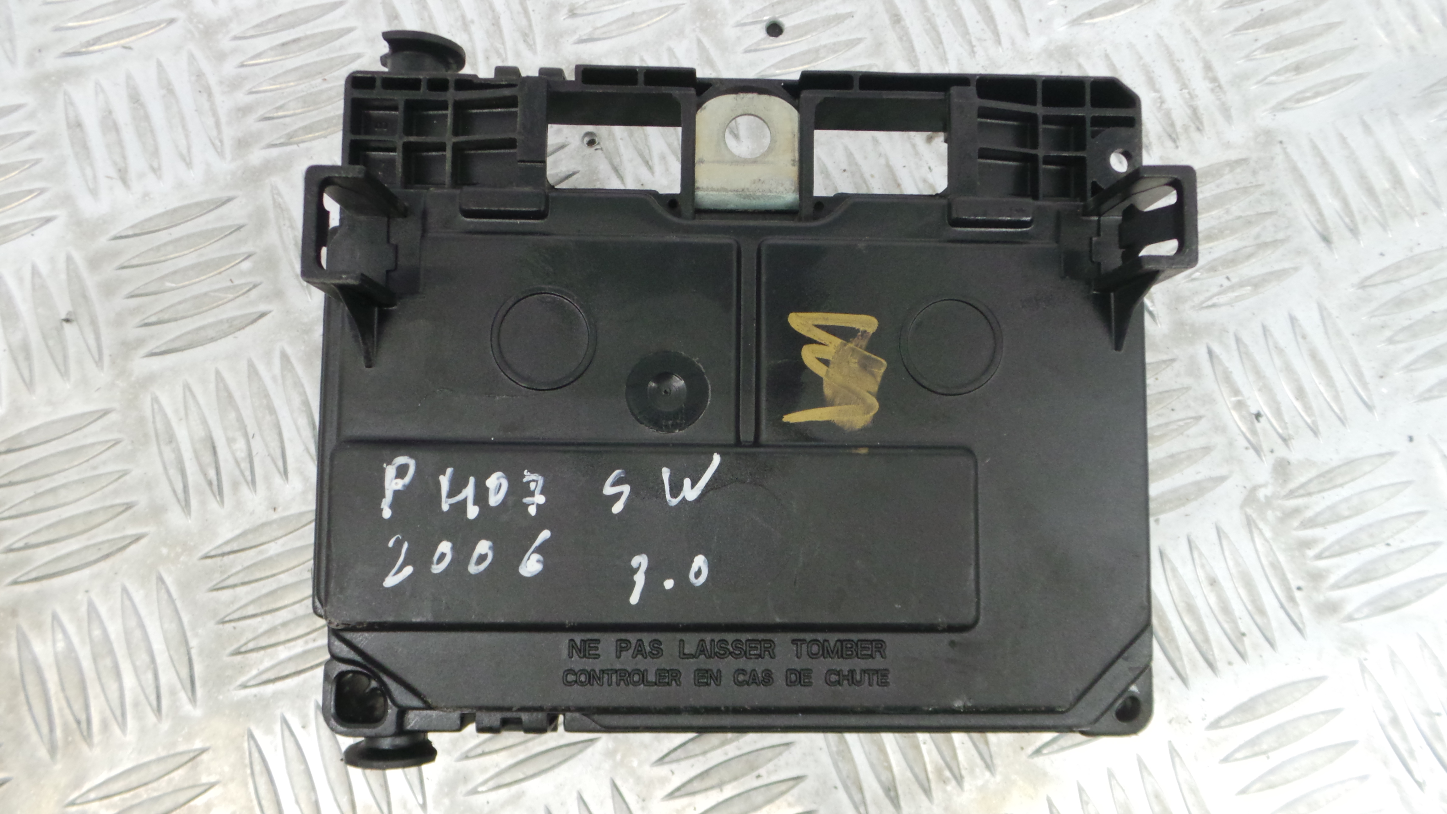 Caixa dos Fusíveis / BSI / UCH / SAM 9656086080 - PEUGEOT 407 SW (6E_, 6D_)-33111244