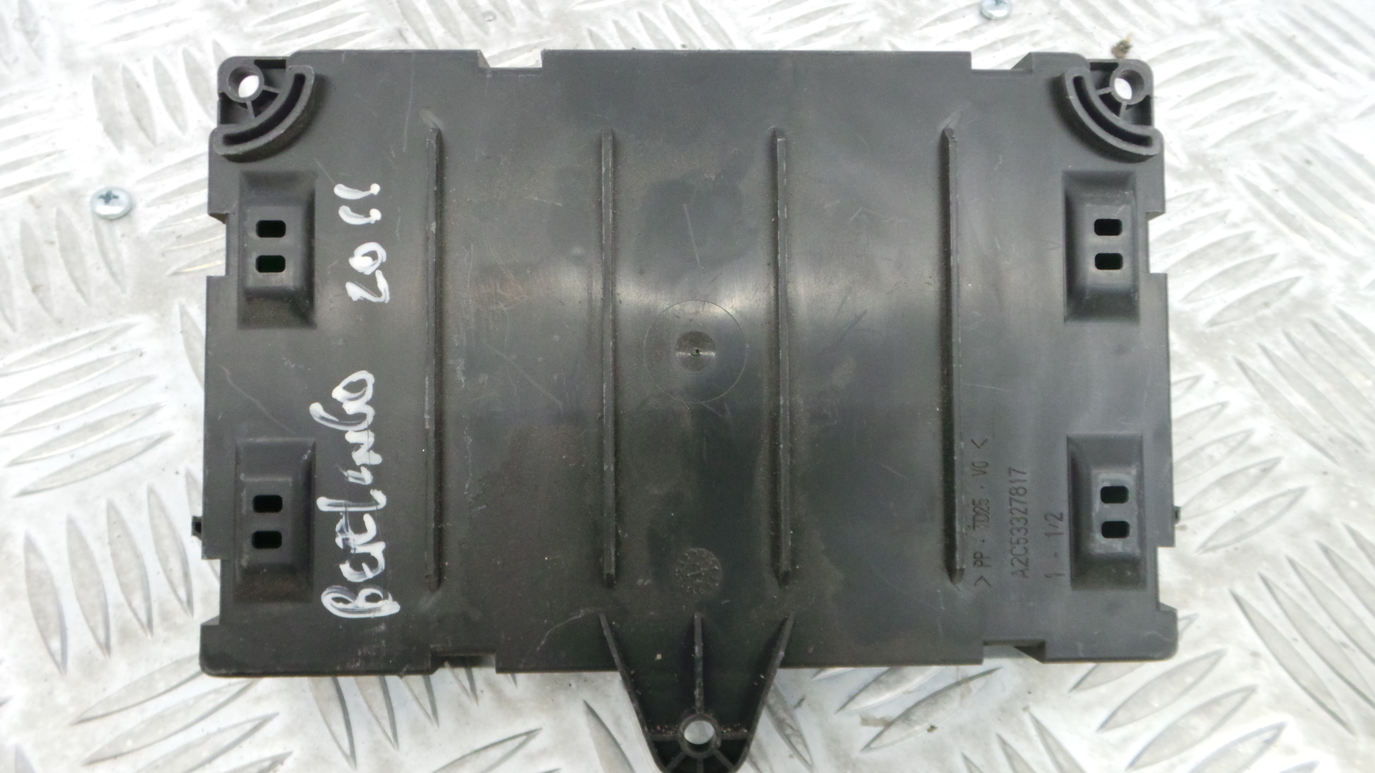 Caixa dos Fusíveis / BSI / UCH / SAM S180085003E - CITROËN BERLINGO / BERLINGO FIRST Caixa/monovol-33111298 Caixa dos Fusíveis / BSI / UCH / SAM S180085003E - CITROËN BERLINGO / BERLINGO FIRST Caixa/monovol-33111298