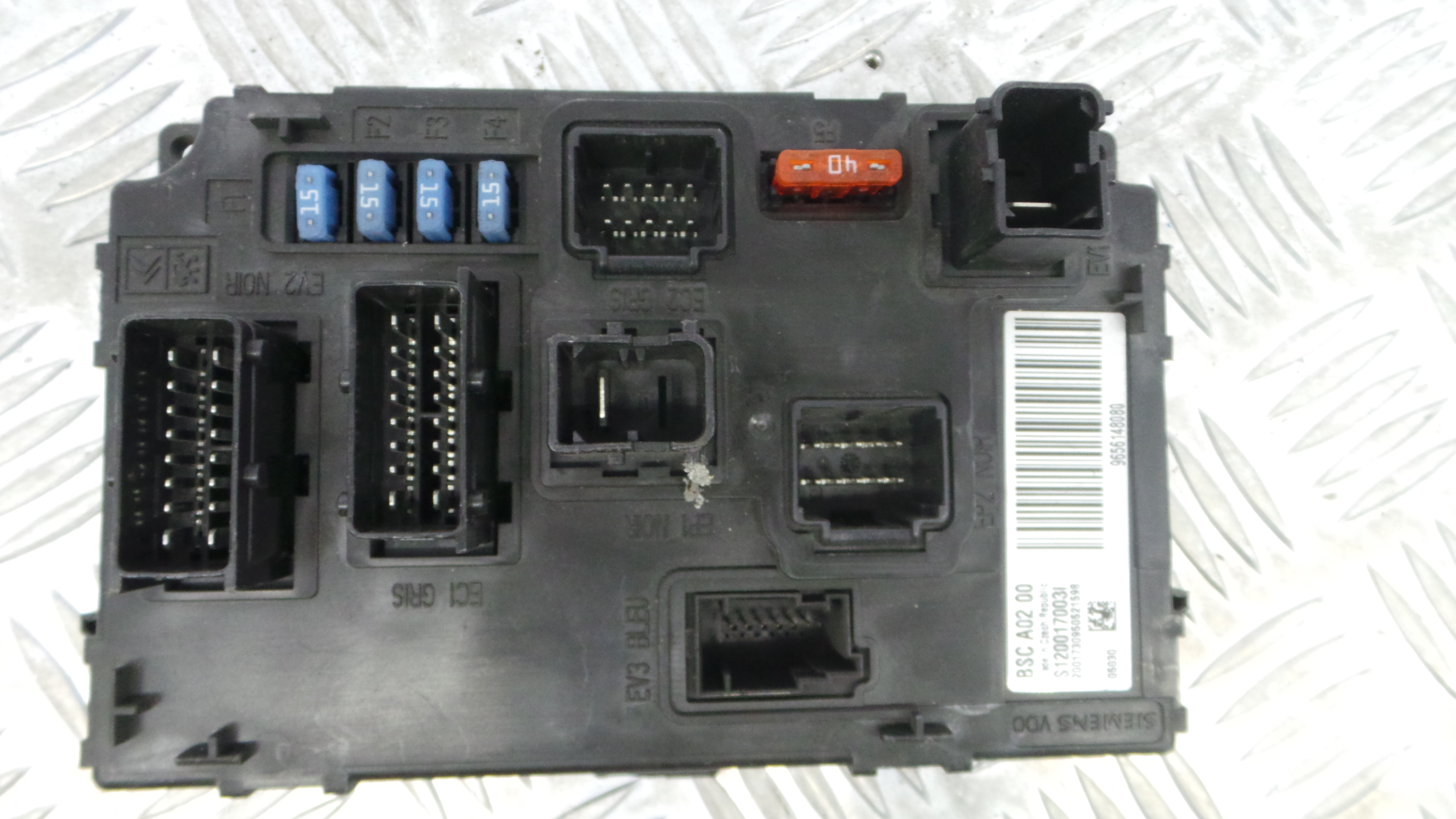 Caixa dos Fusíveis / BSI / UCH / SAM S120017003I - PEUGEOT 407 (6D_)-33111300