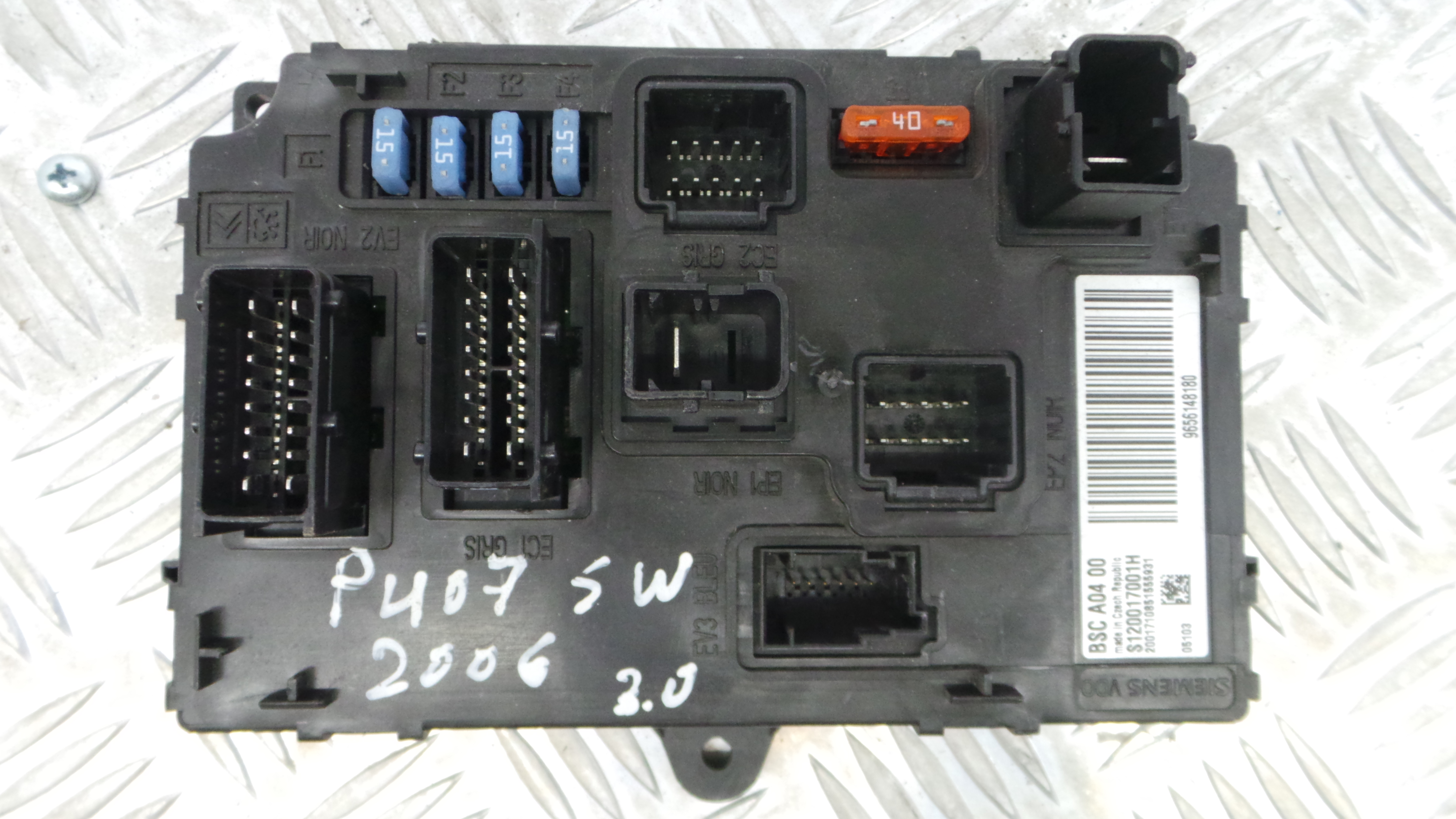 Caixa dos Fusíveis / BSI / UCH / SAM S120017001H - PEUGEOT 407 SW (6E_, 6D_)-33111305