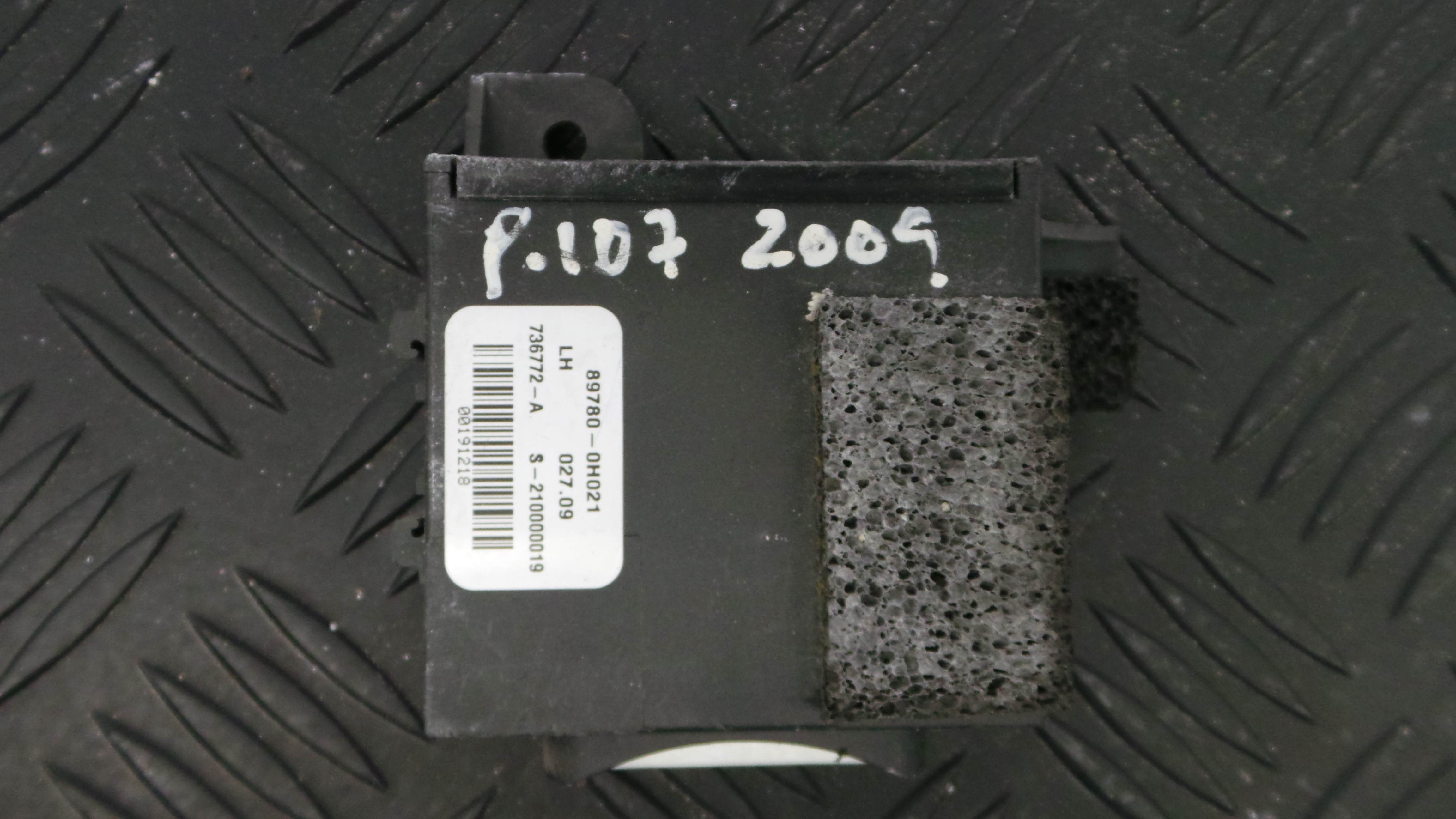 Centralina do Fecho Central 89780-0H021 - PEUGEOT 107 (PM_, PN_)-33111499 Centralina do Fecho Central 89780-0H021 - PEUGEOT 107 (PM_, PN_)-33111499