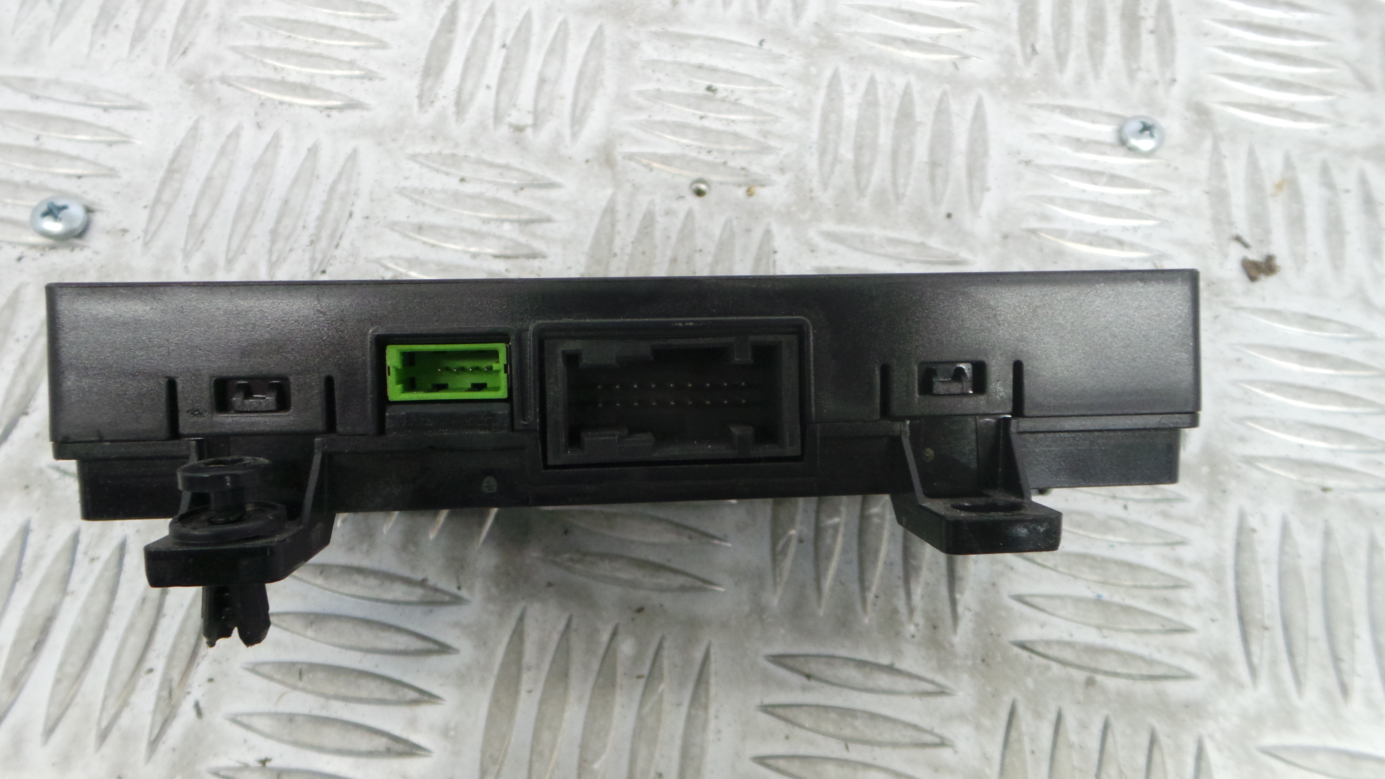 Modulo Electrónico 9831611580 - PEUGEOT 308 II (LB_, LP_, LW_, LH_, L3_)-33111520