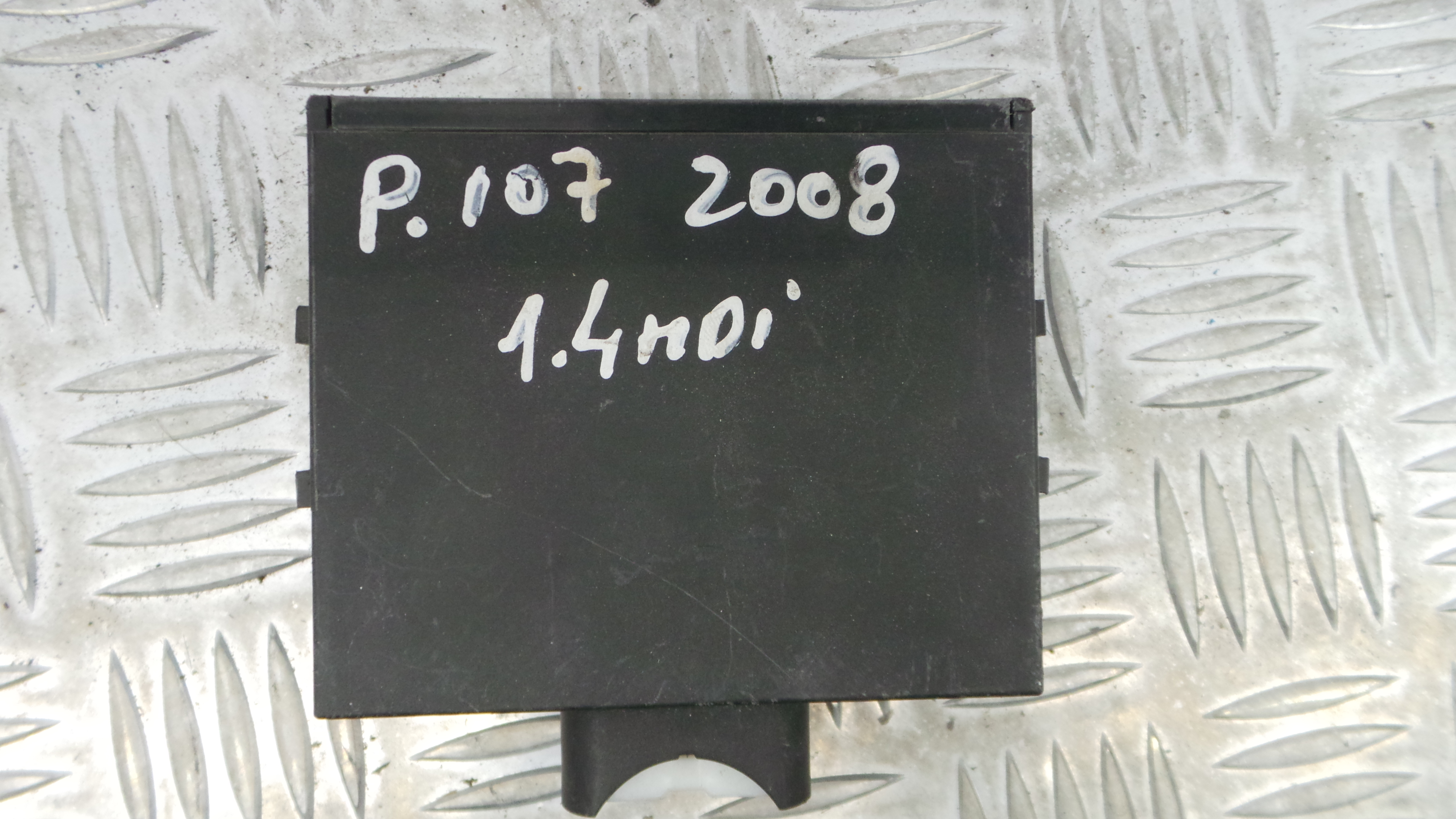 Centralina do Fecho Central 89740-0H010 - PEUGEOT 107 (PM_, PN_)-33111536 Centralina do Fecho Central 89740-0H010 - PEUGEOT 107 (PM_, PN_)-33111536