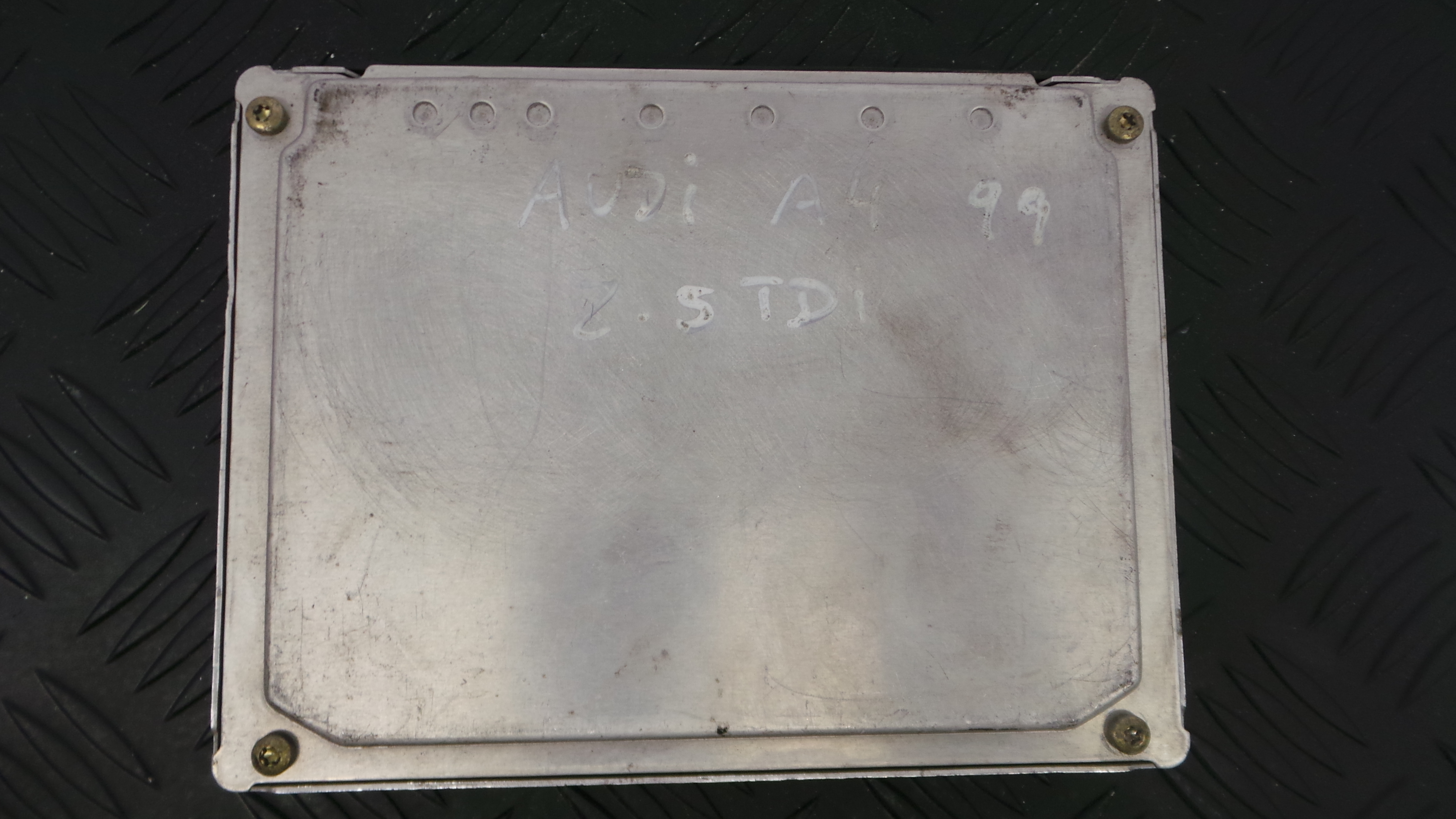 Centralina do Motor 4B0907401P - AUDI A4 B5 (8D2)-33111784