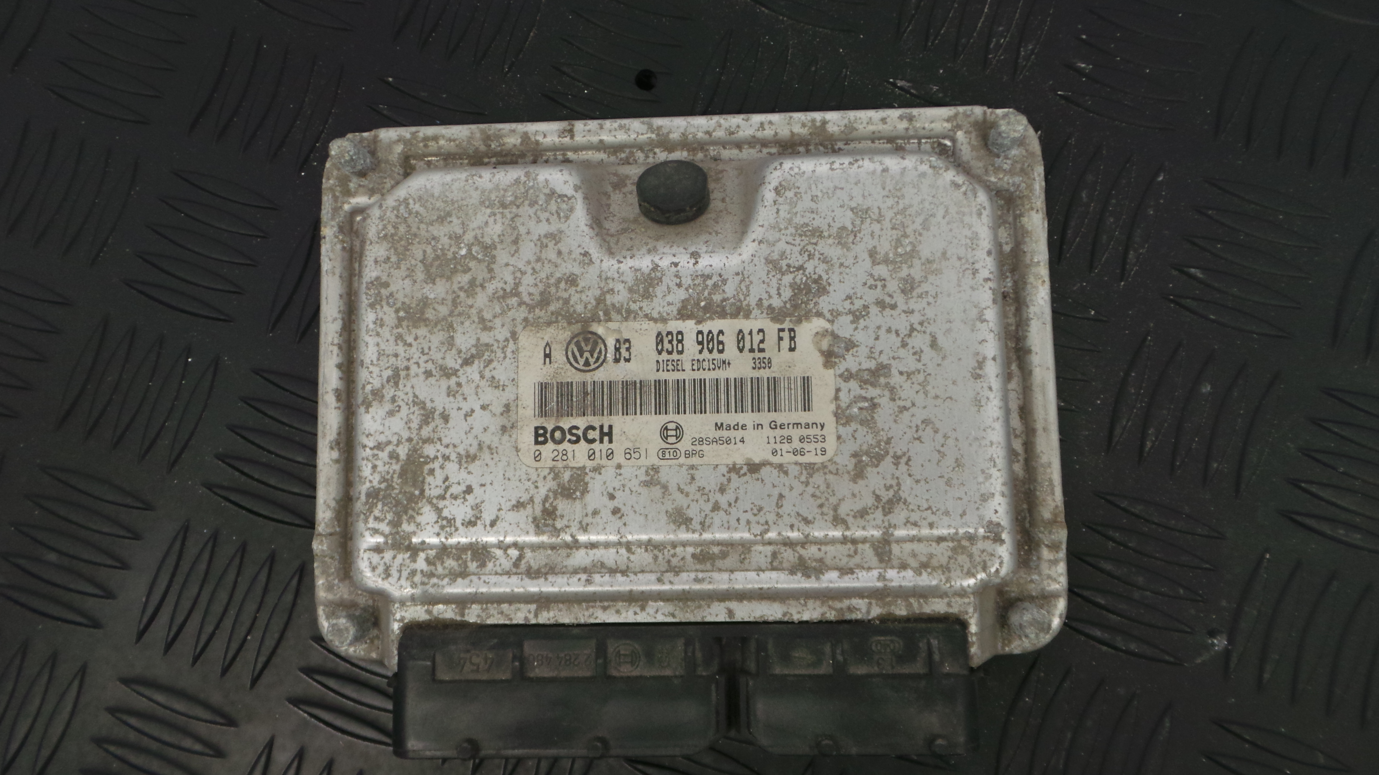 Centralina do Motor 038906012FB - VW GOLF IV (1J1), GOLF Mk IV (1J1)-33111812