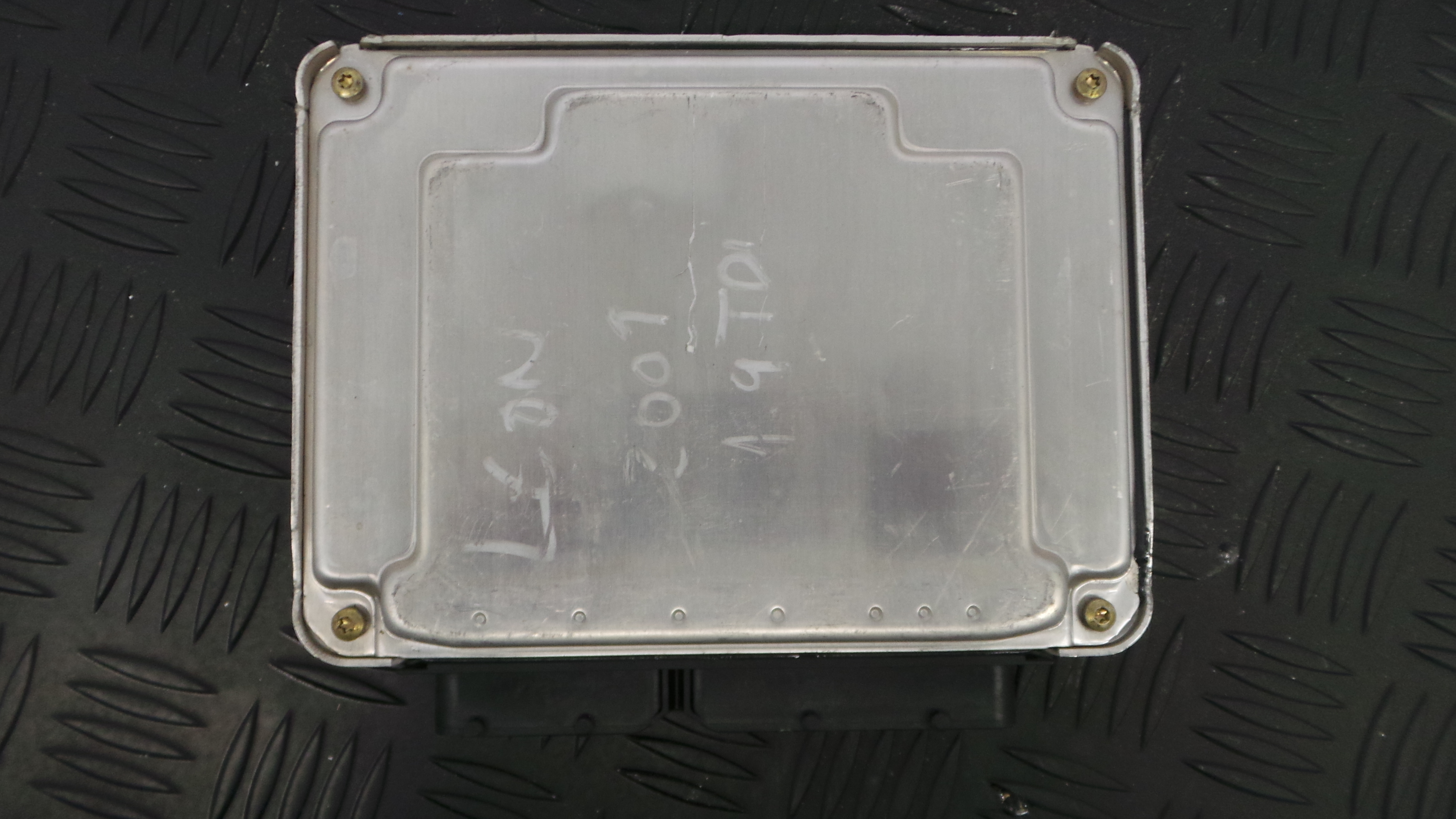 Centralina do Motor 038906012CA - SEAT LEON (1M1)-33111815 Centralina do Motor 038906012CA - SEAT LEON (1M1)-33111815