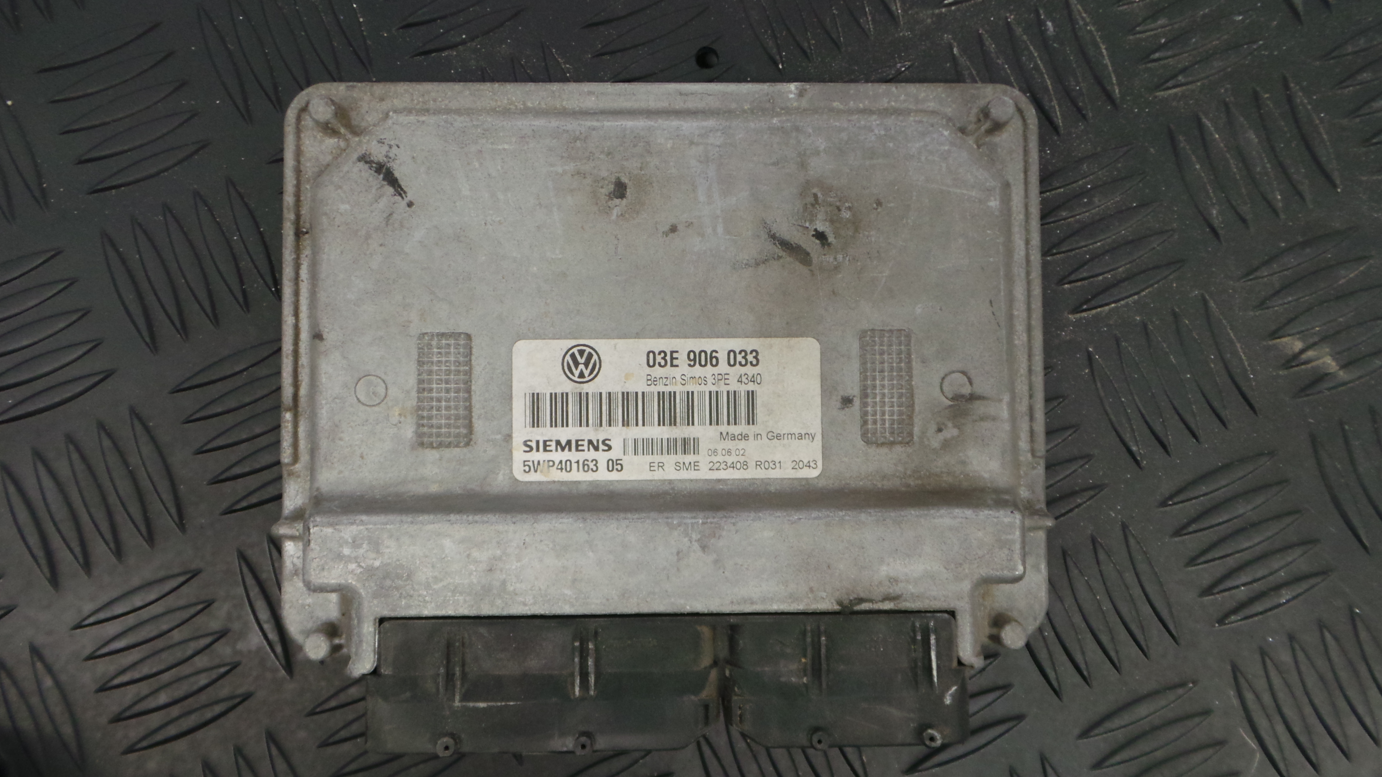 Centralina do Motor 03E906033 - VW POLO (9N_, 9A_)-33111854