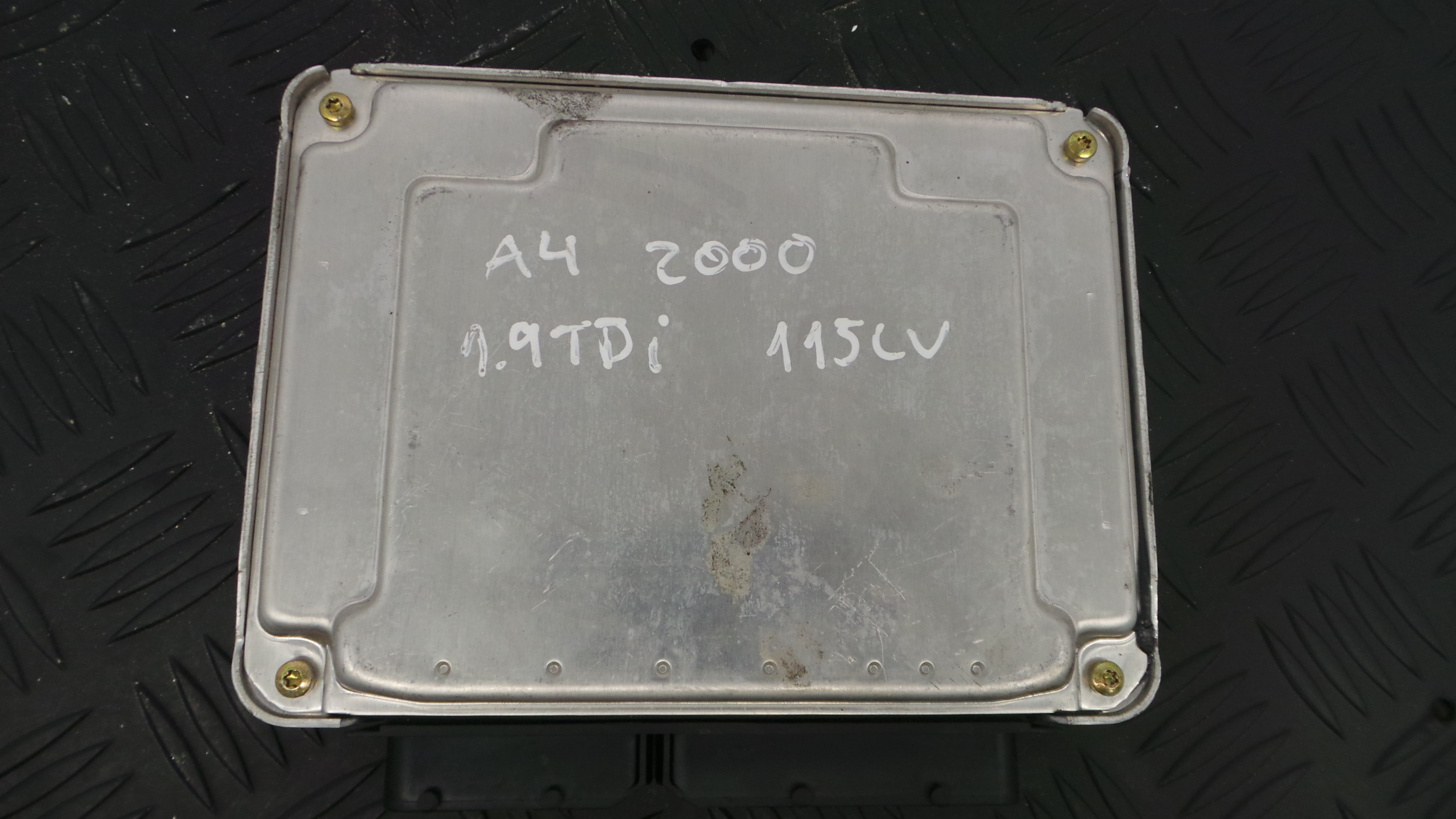 Centralina do Motor 038906019AN - AUDI A4 B6 (8E2)-33111917