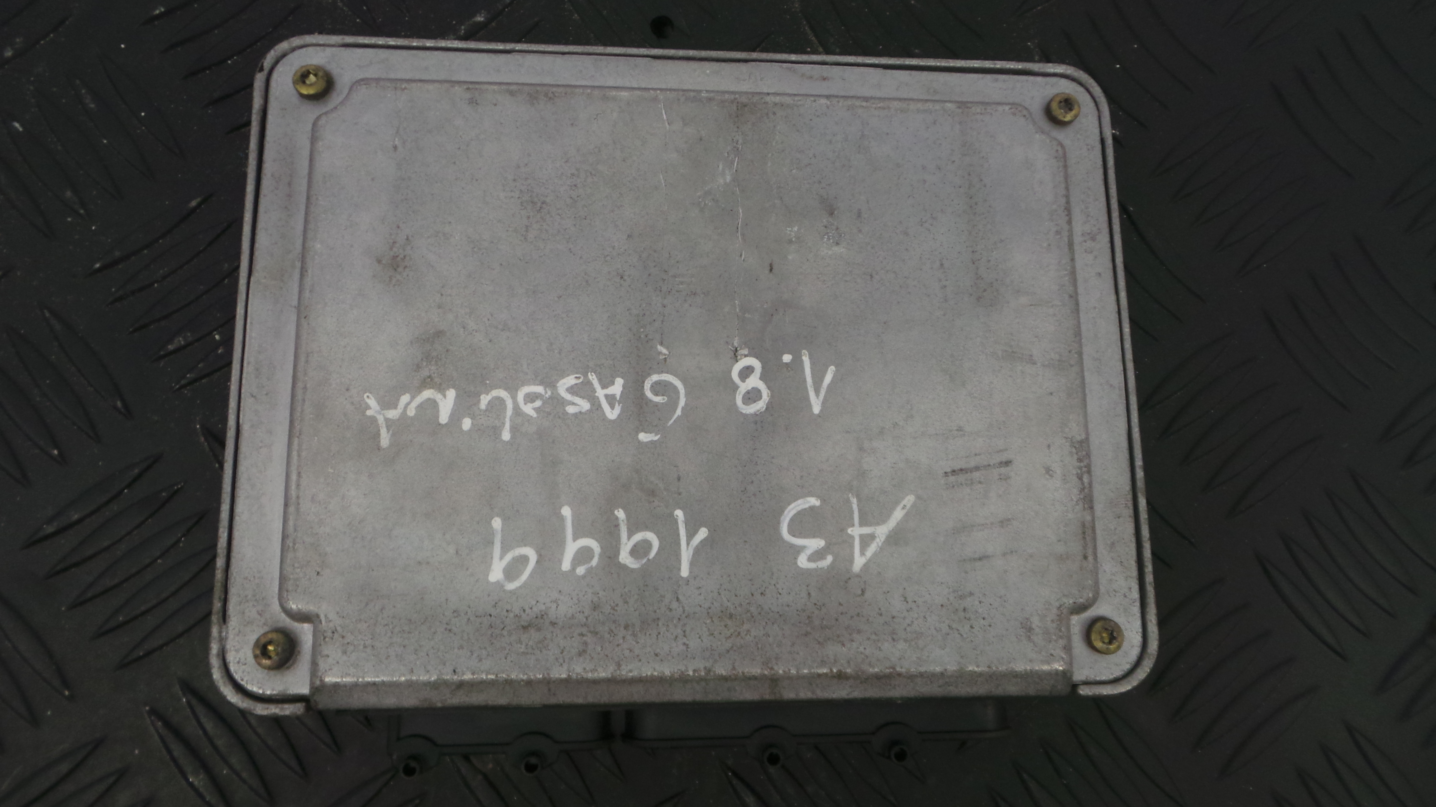 Centralina do Motor 06A906018BM - AUDI A3 (8L1)-33111920