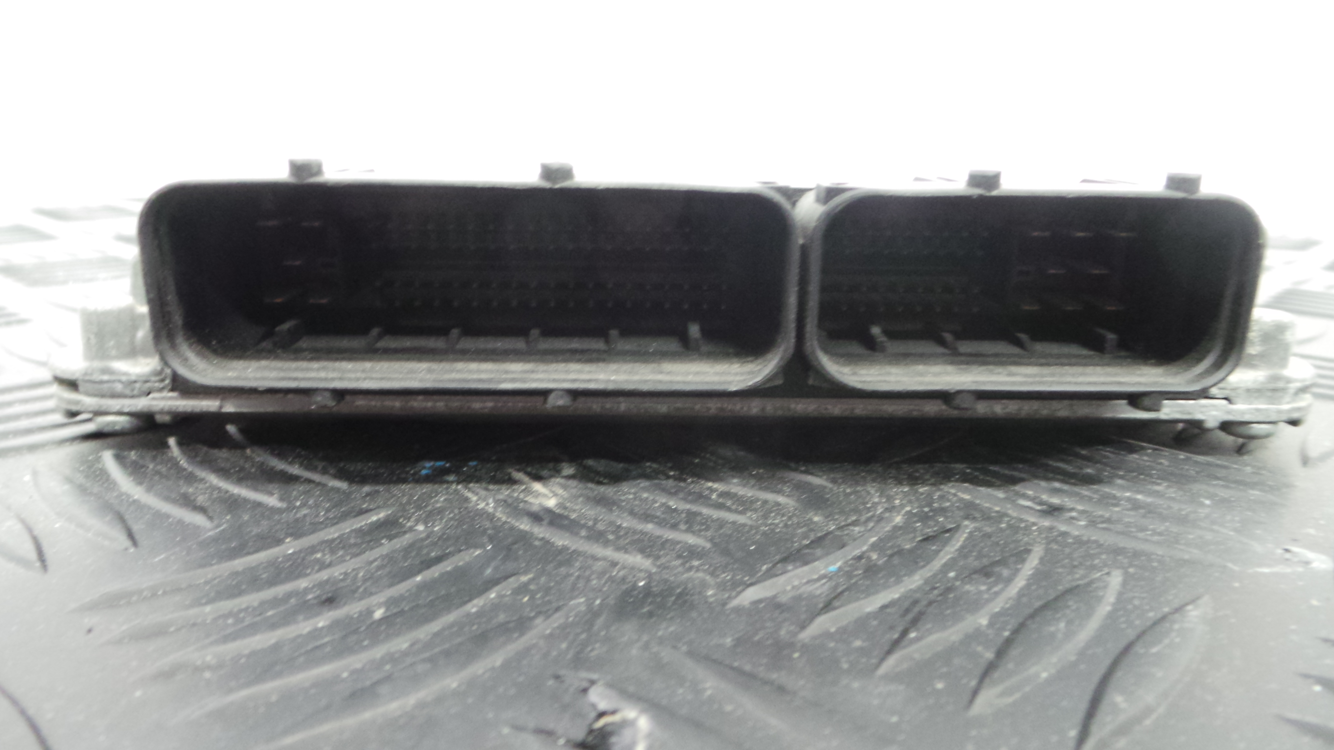 Centralina do Motor 03D906033F - VW POLO (9N_, 9A_)-33111938