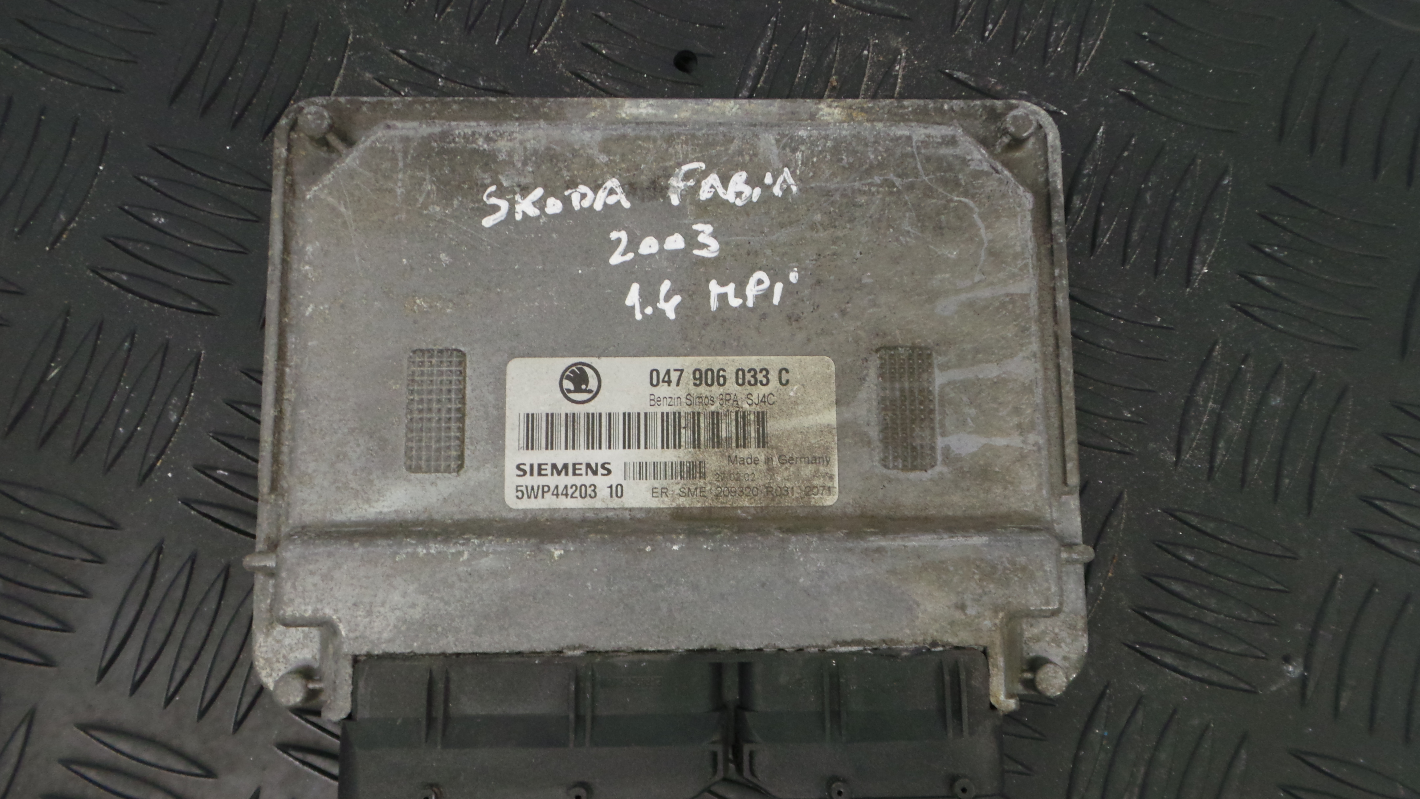 Centralina do Motor 047906033C - SKODA FABIA I (6Y2)-33115023