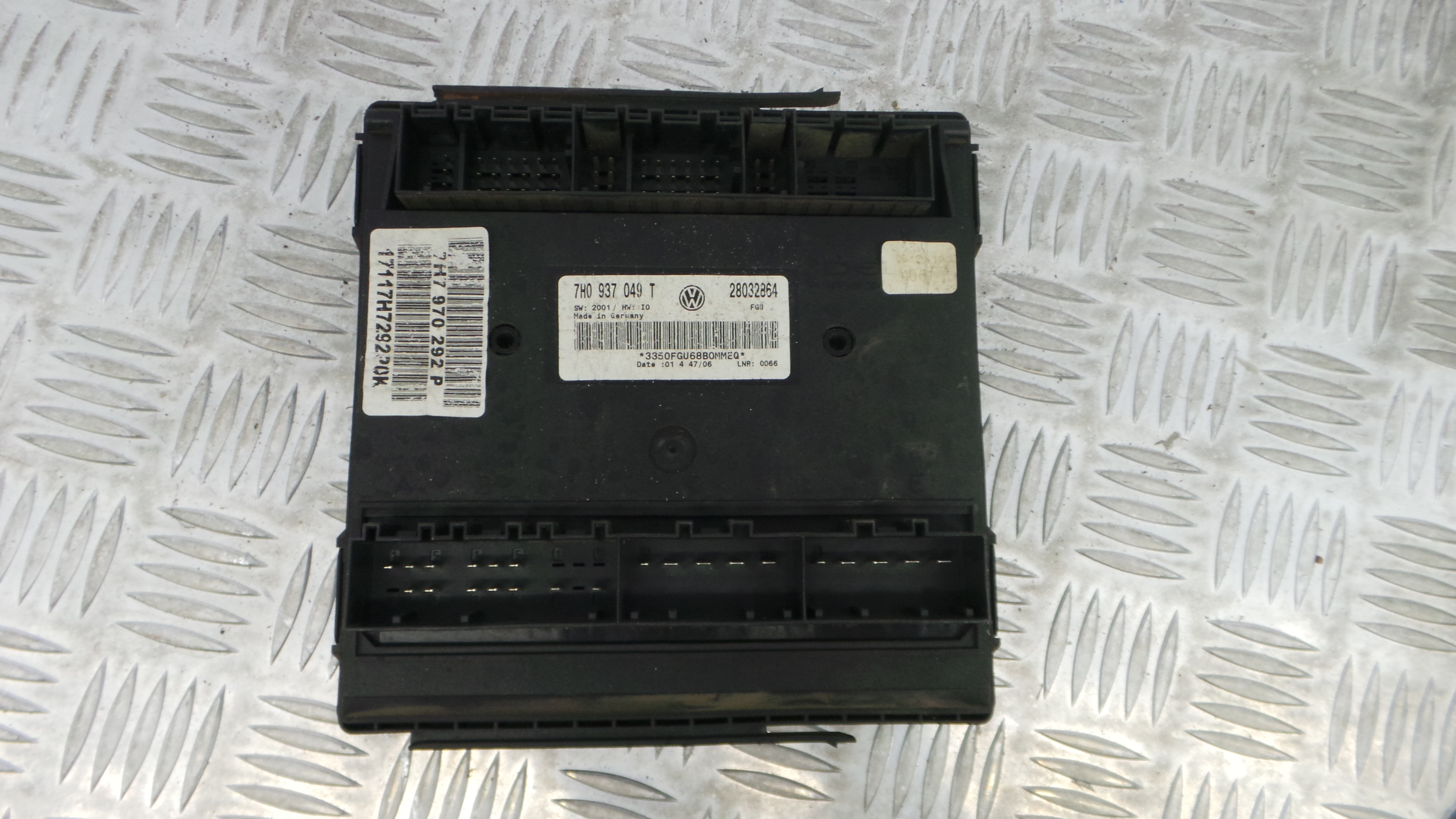Modulo Electrónico 7H0937049T - VW TRANSPORTER Mk V Caixa (7HA, 7HH, 7EA, 7EH), TRANSPORTER T5 Caix-33115029