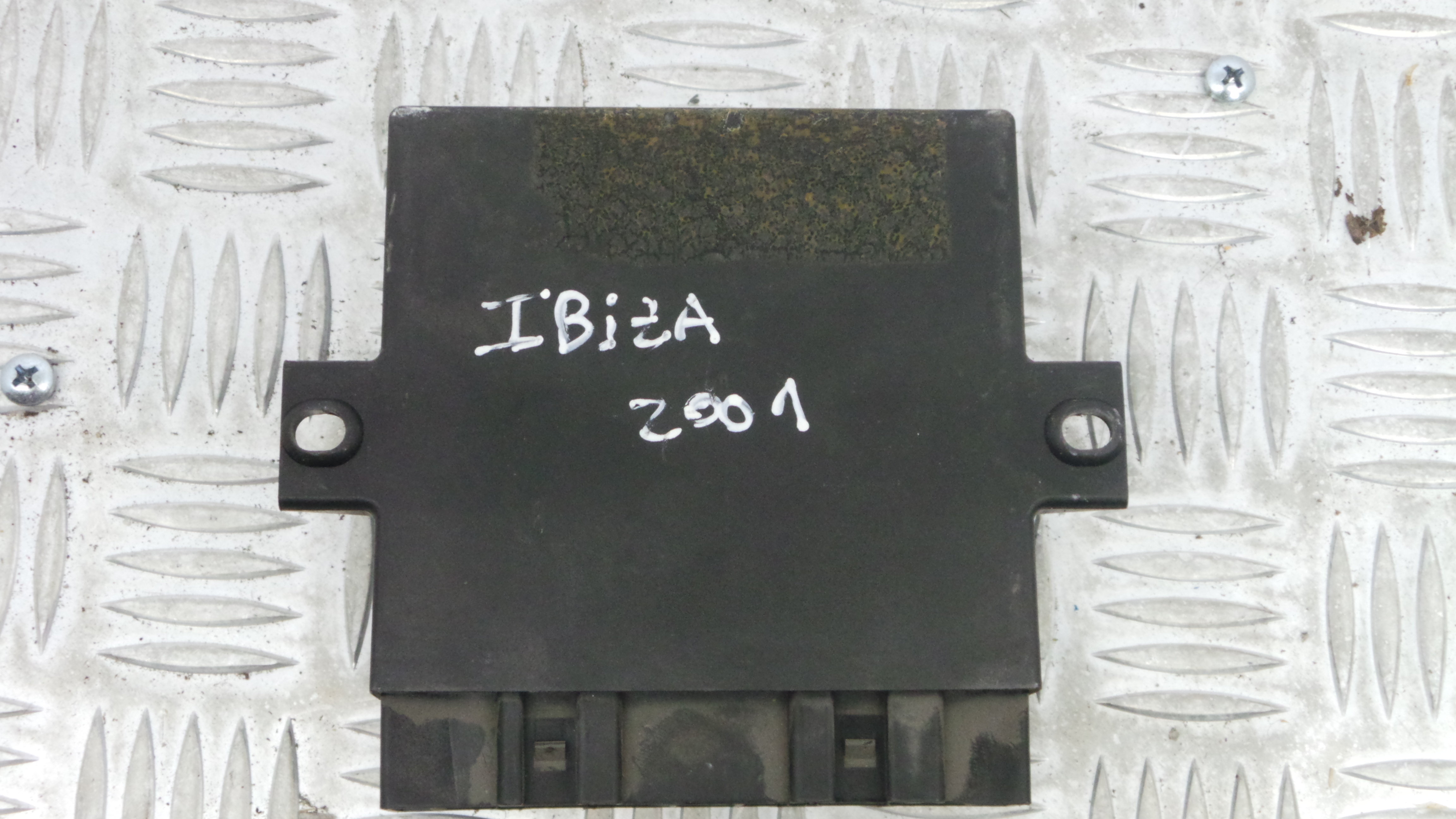 Centralina do Fecho Central 6K0962258C - SEAT IBIZA IV (6J5, 6P1), IBIZA Mk IV (6J5, 6P1)-33115163