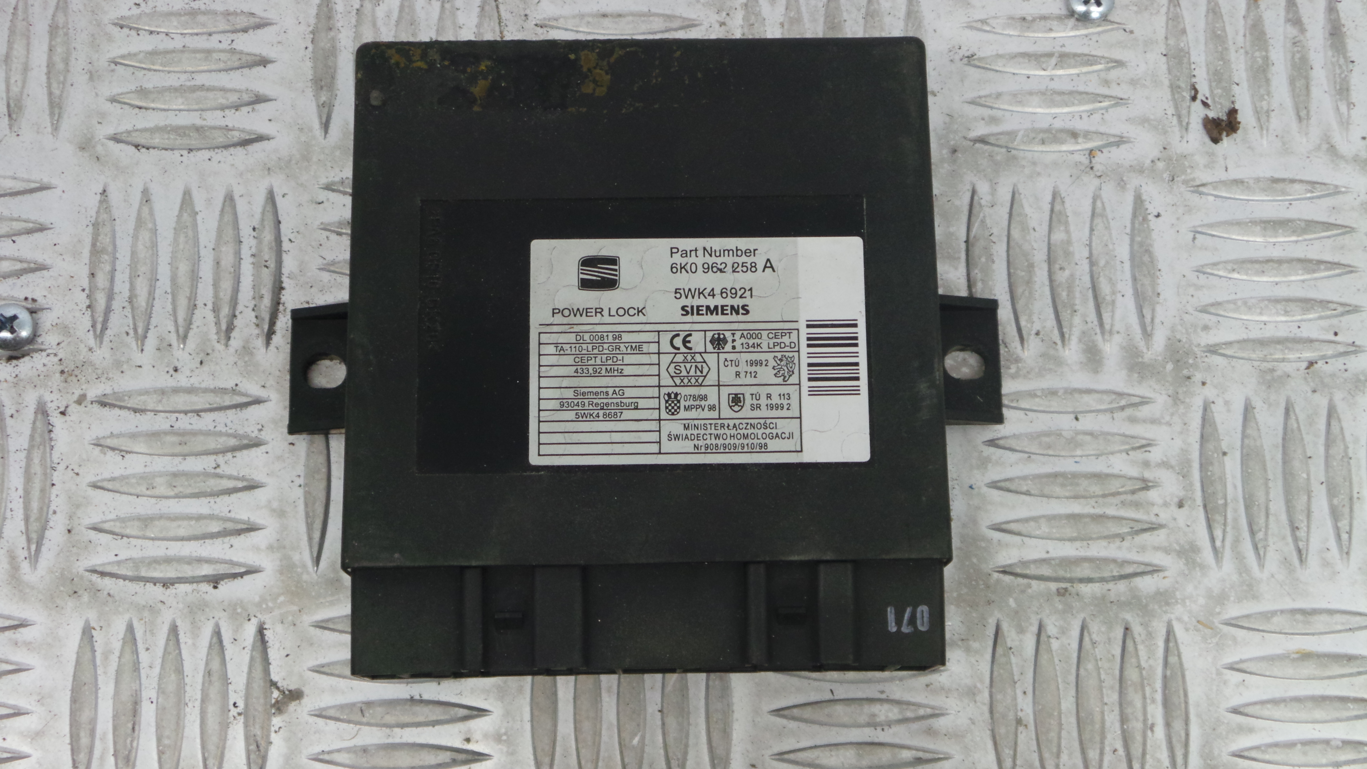 Centralina do Fecho Central 6K0962258A - SEAT IBIZA II (6K1), IBIZA Mk II (6K1)-33115169