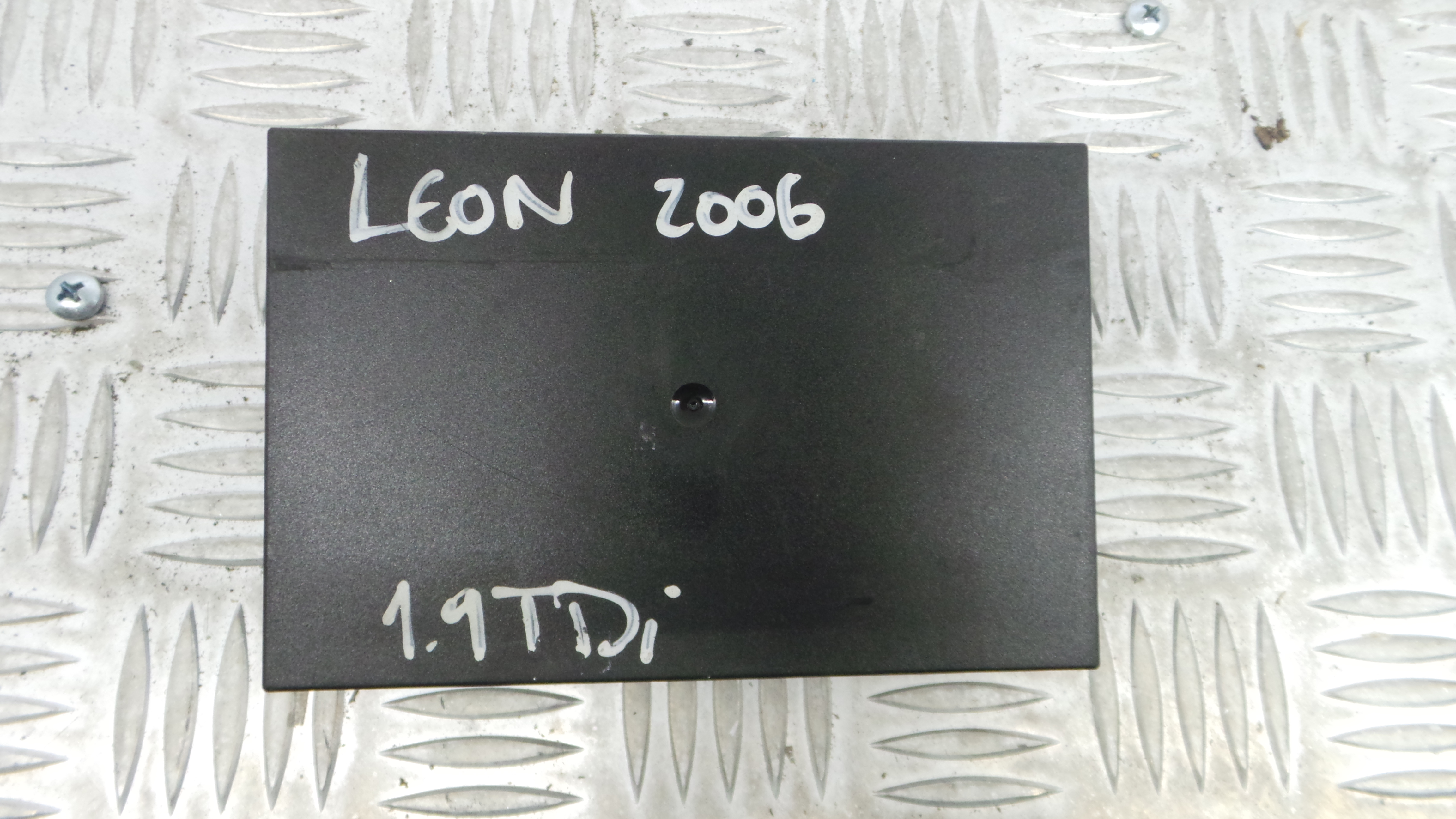 Centralina do Fecho Central 1K0959433AK - SEAT LEON (1P1)-33115217
