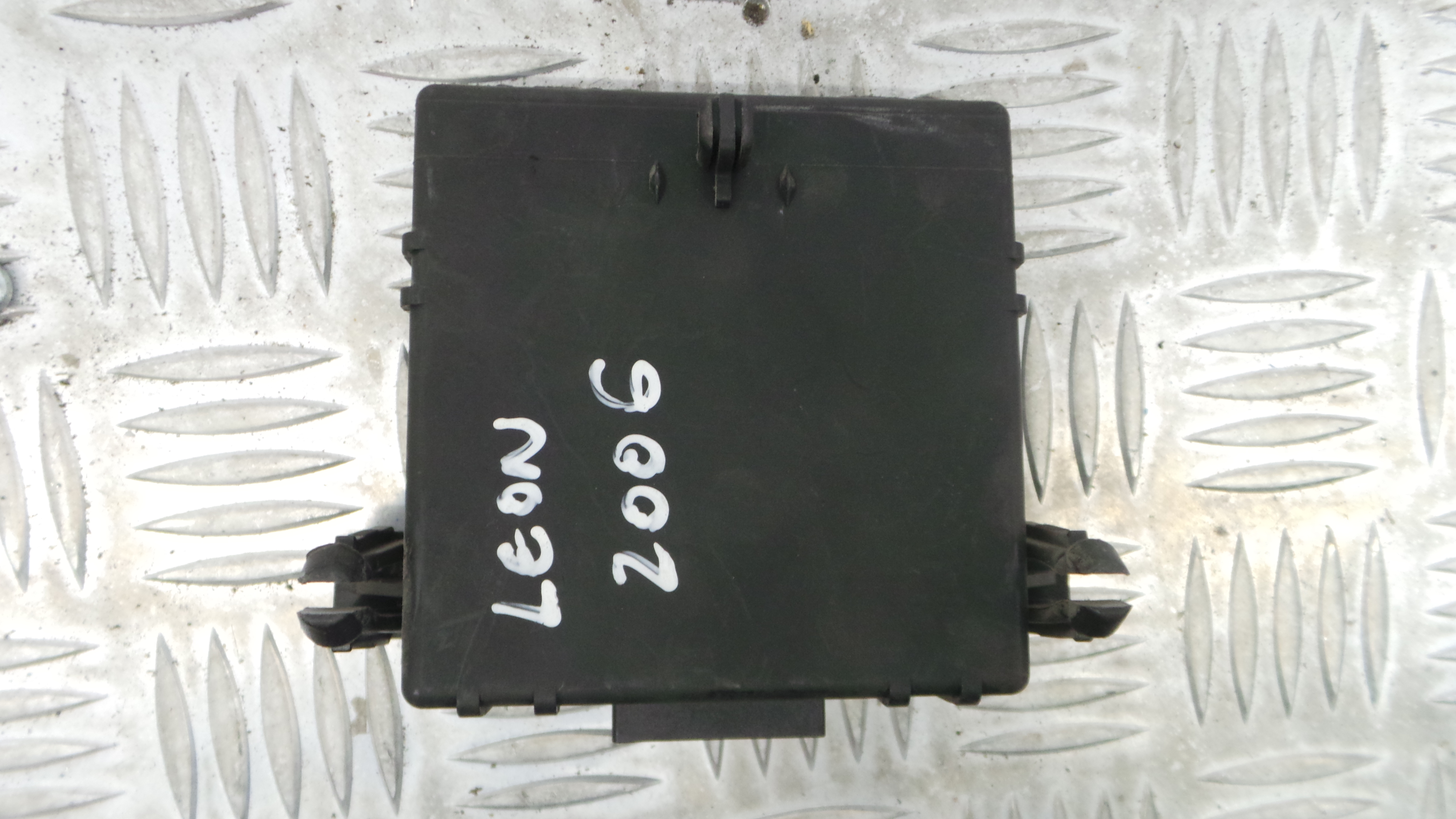 Modulo Electrónico 1K0907530F - SEAT LEON (1P1)-33115255 Modulo Electrónico 1K0907530F - SEAT LEON (1P1)-33115255