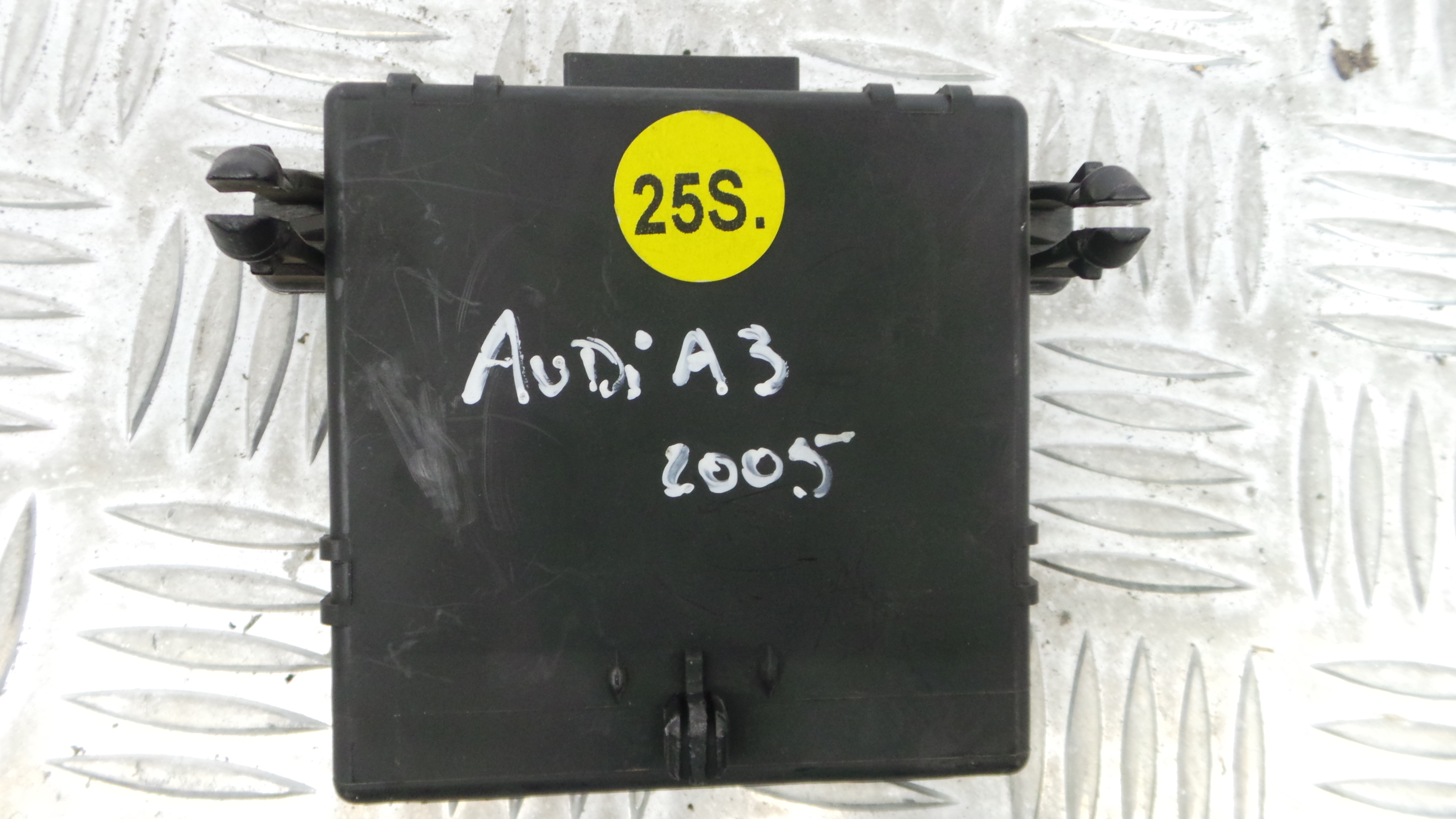 Modulo Electrónico 1K0907530D - AUDI A3 (8P1)-33115269