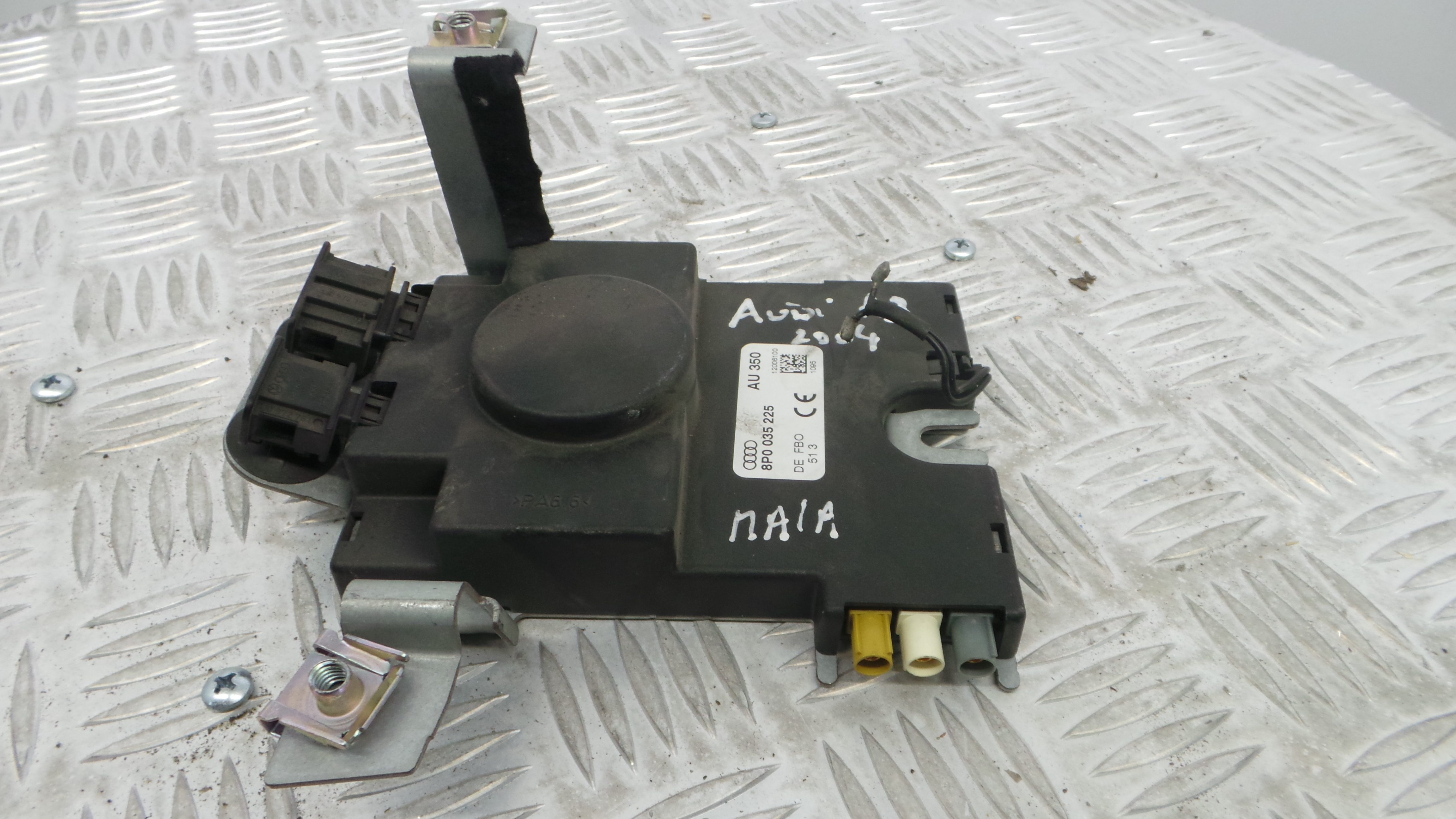 Adaptador Antena 8P0035225 - AUDI A3 (8P1)-33115309