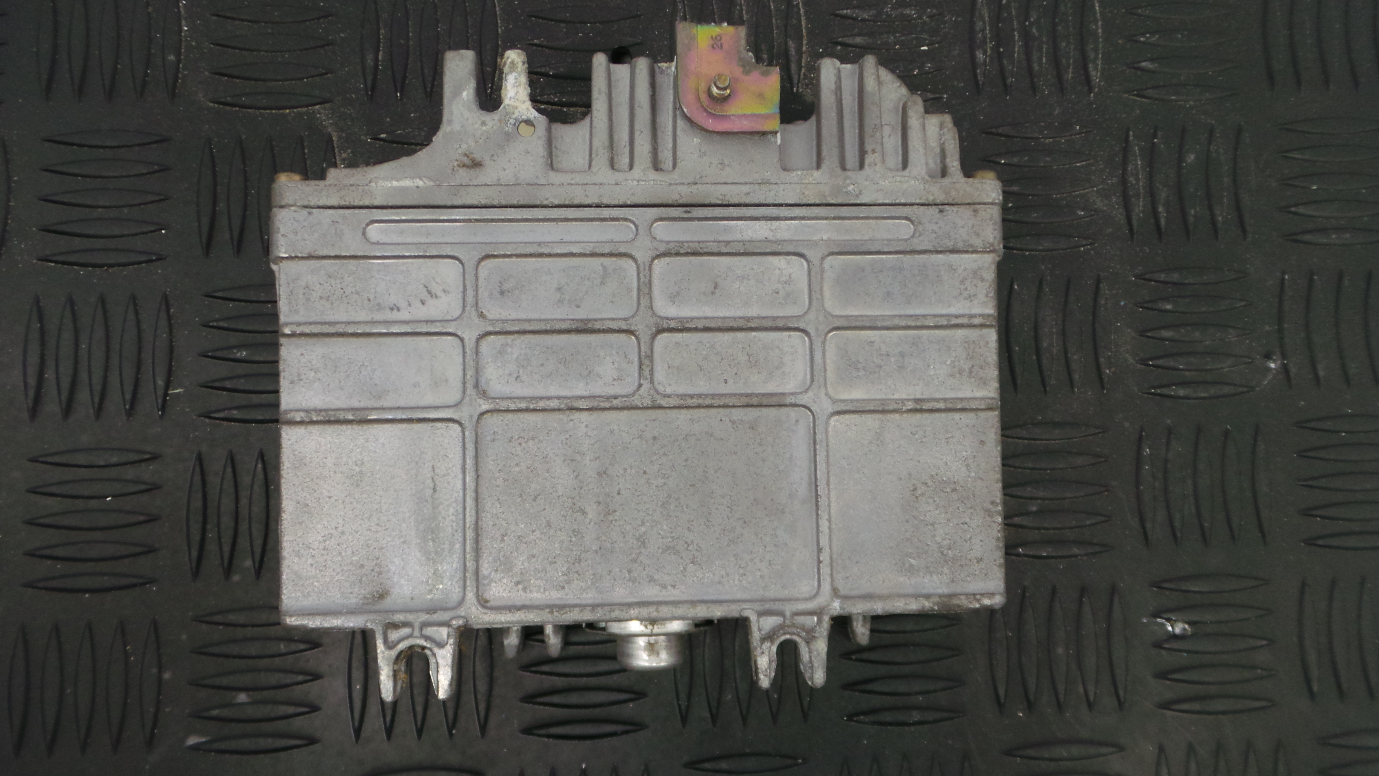 Centralina do Motor 030906027E - VW POLO III (6N1)-33115342 Centralina do Motor 030906027E - VW POLO III (6N1)-33115342