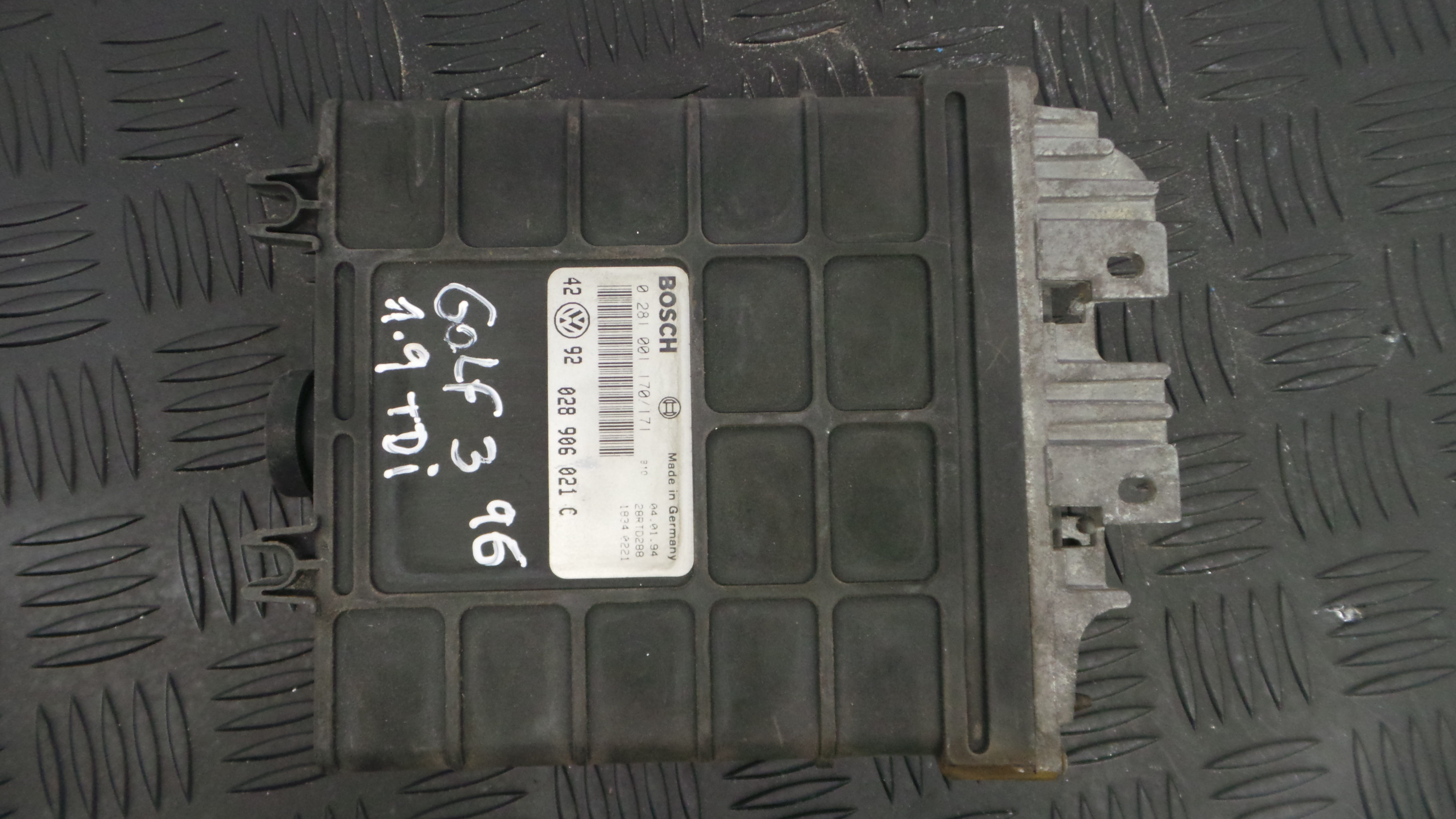 Centralina do Motor  - VW GOLF III (1H1), GOLF Mk III (1H1)-33115456