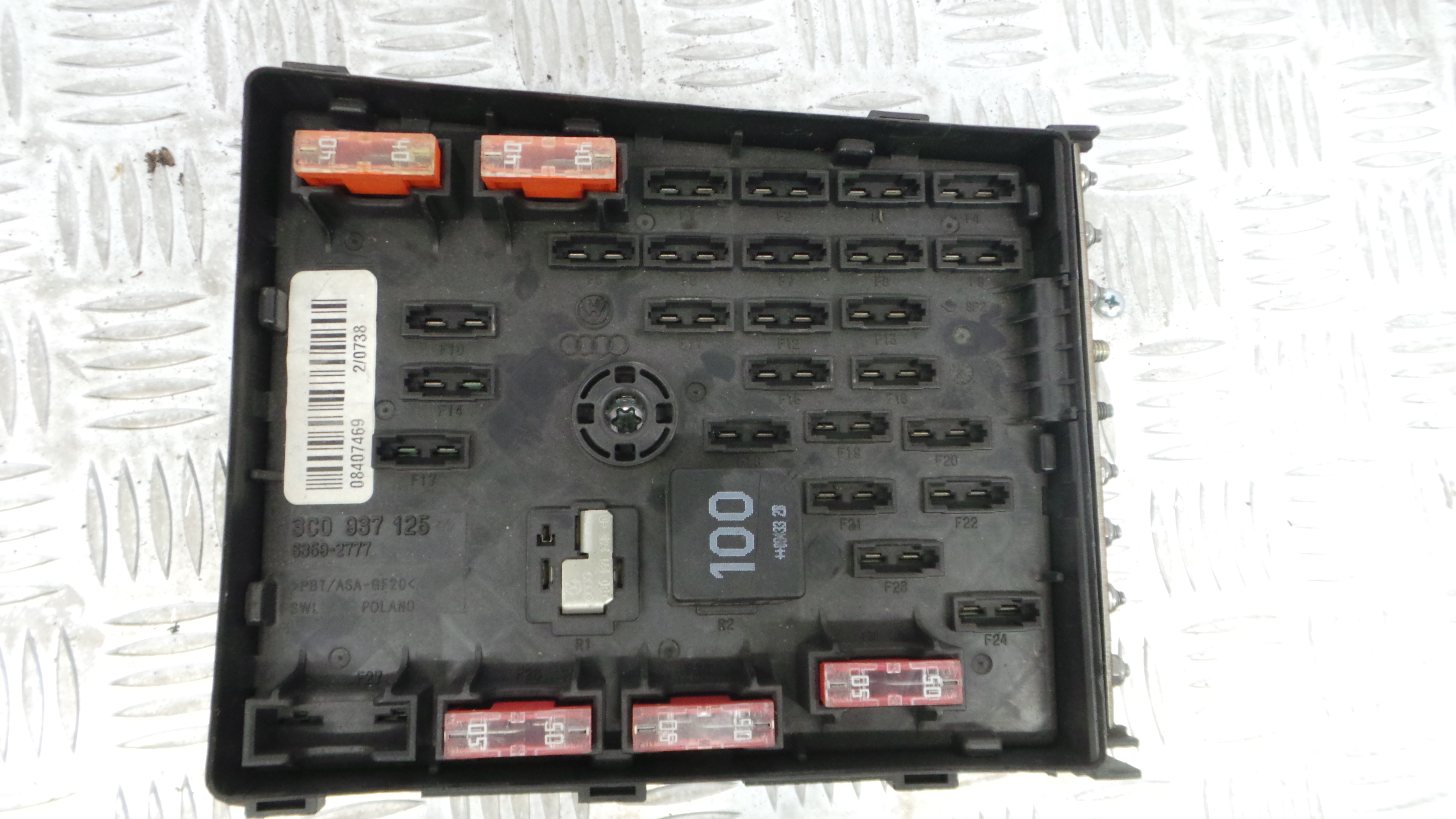 Caixa dos Fusíveis / BSI / UCH / SAM 3C0937125 - VW PASSAT B6 (3C2)-33118355 Caixa dos Fusíveis / BSI / UCH / SAM 3C0937125 - VW PASSAT B6 (3C2)-33118355