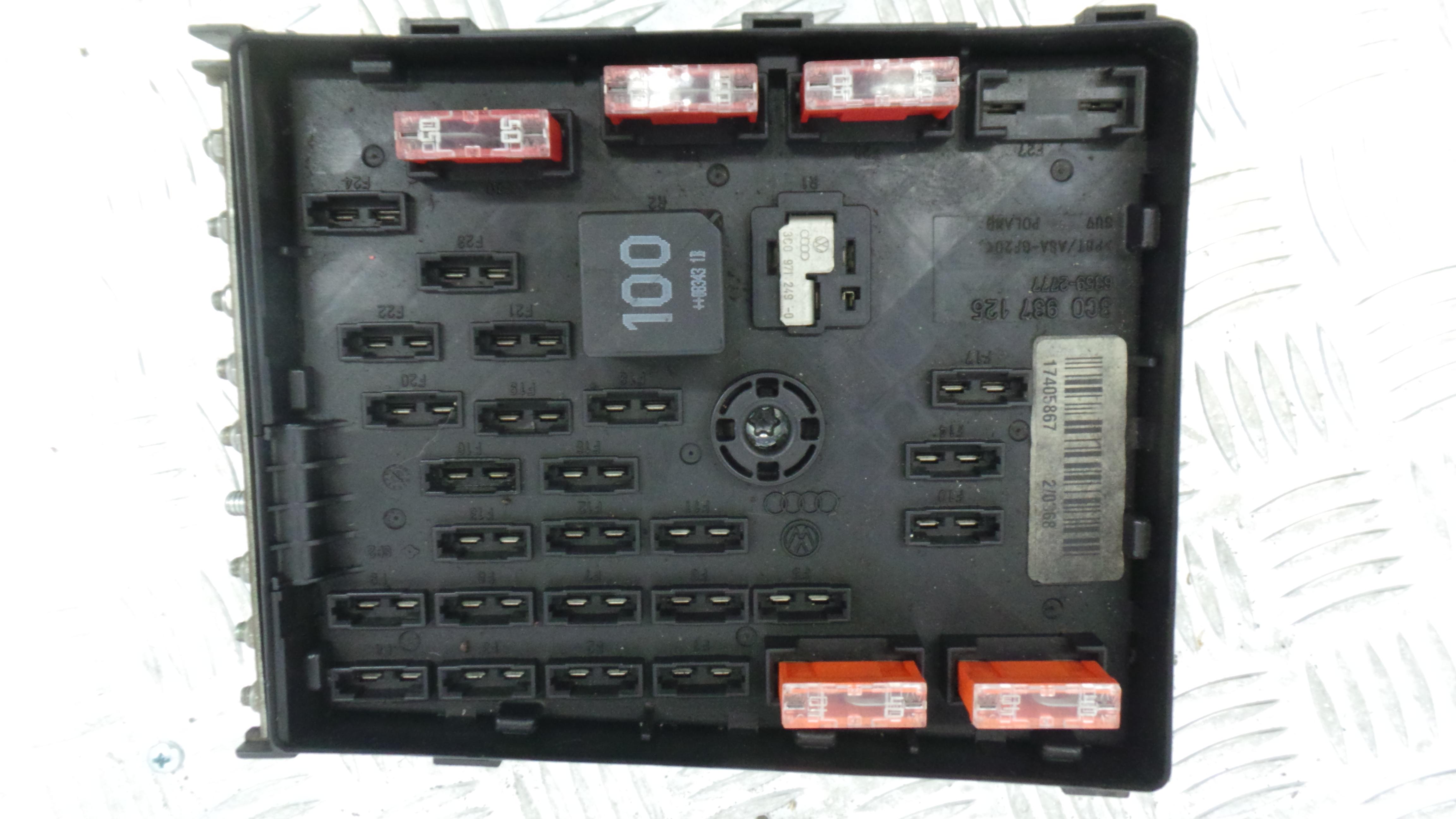 Caixa dos Fusíveis / BSI / UCH / SAM 3C0937125 - VW PASSAT B6 (3C2)-33118725