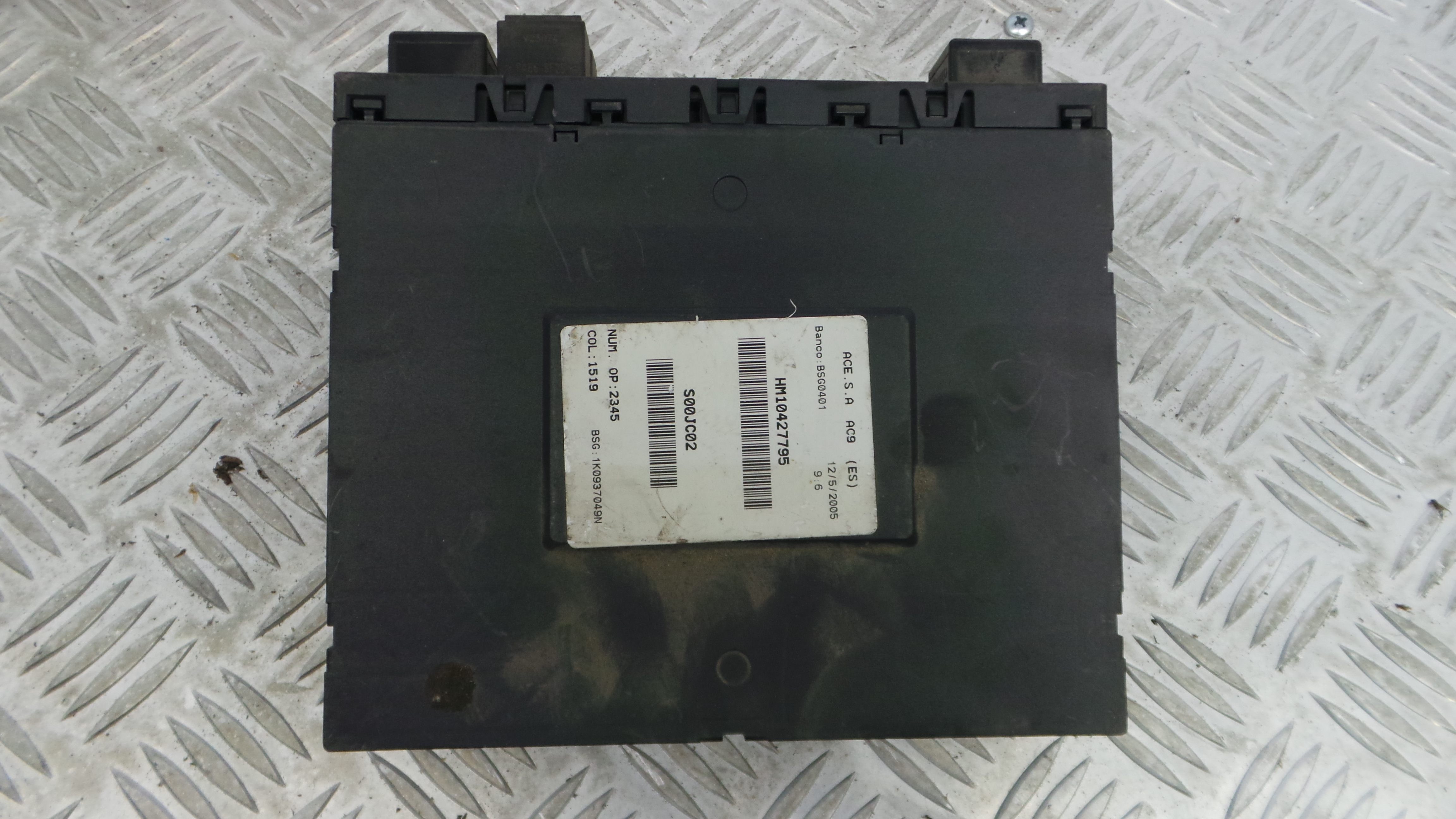 Caixa dos Fusíveis / BSI / UCH / SAM 1K0937049N - SEAT ALTEA (5P1)-33120358