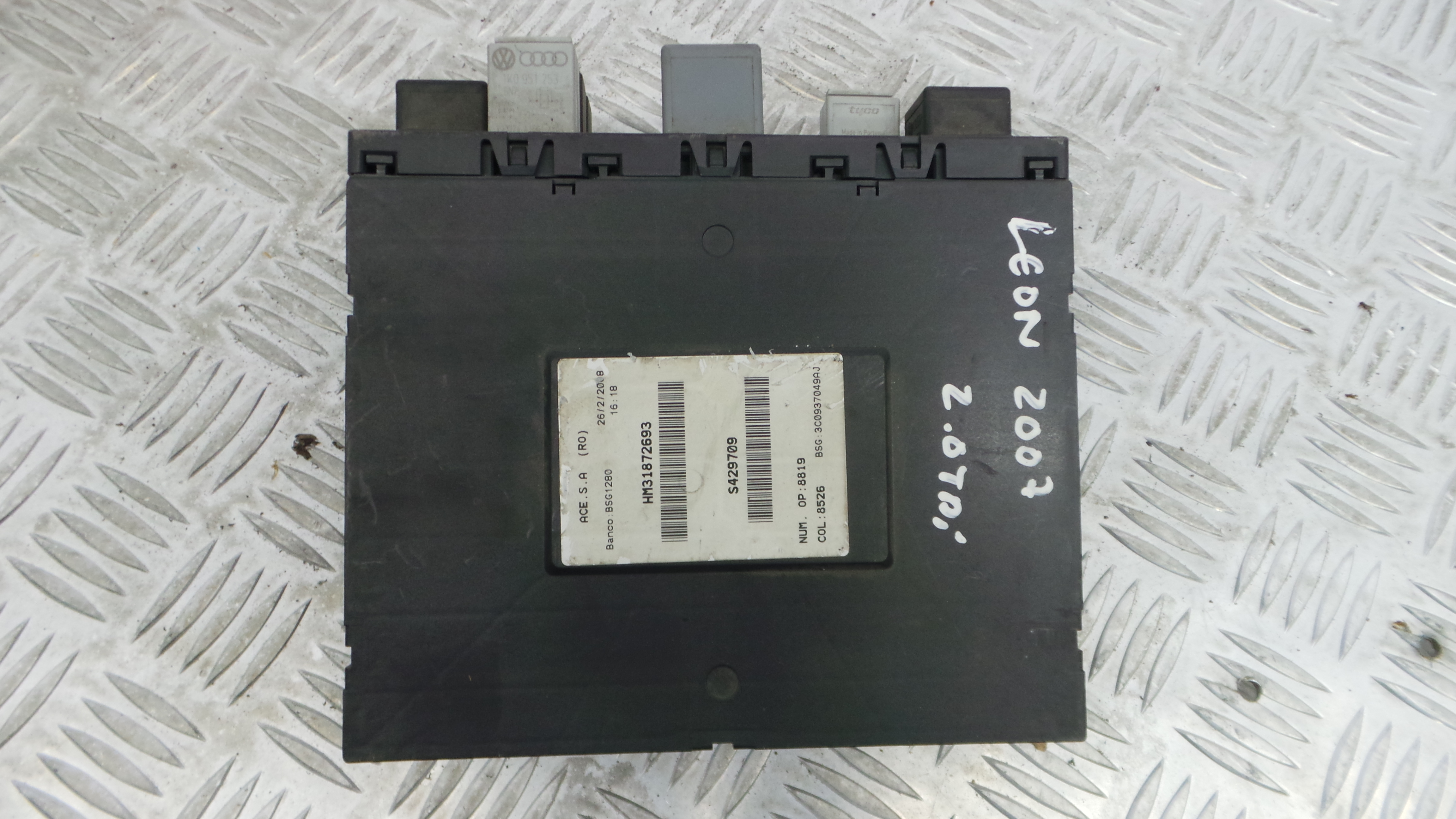 Caixa dos Fusíveis / BSI / UCH / SAM 3C0937049AJ - SEAT LEON (1P1)-33120410