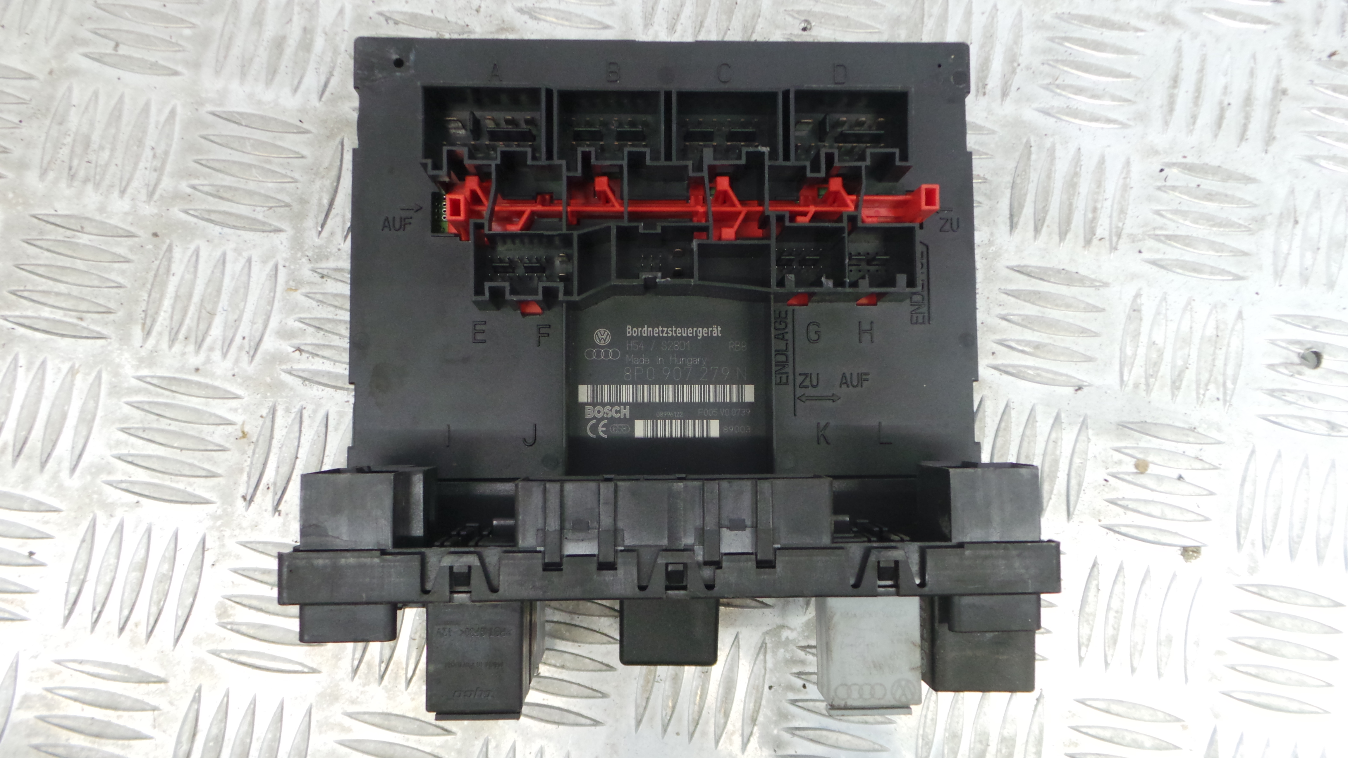 Caixa dos Fusíveis / BSI / UCH / SAM 8P0907279N - AUDI A3 (8P1)-33120836