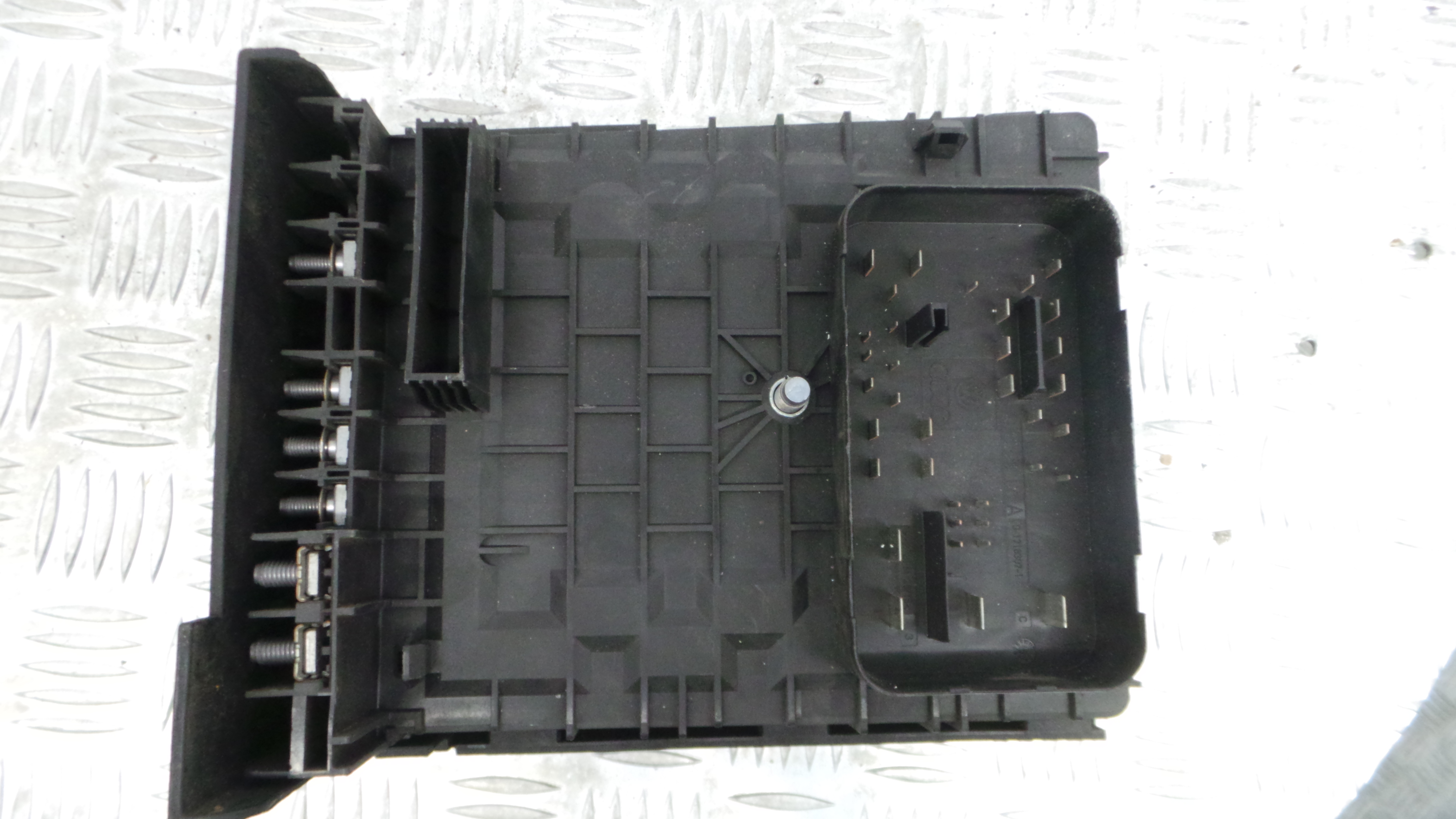 Caixa dos Fusíveis / BSI / UCH / SAM 1K0937125A - VW GOLF V (1K1)-33120870