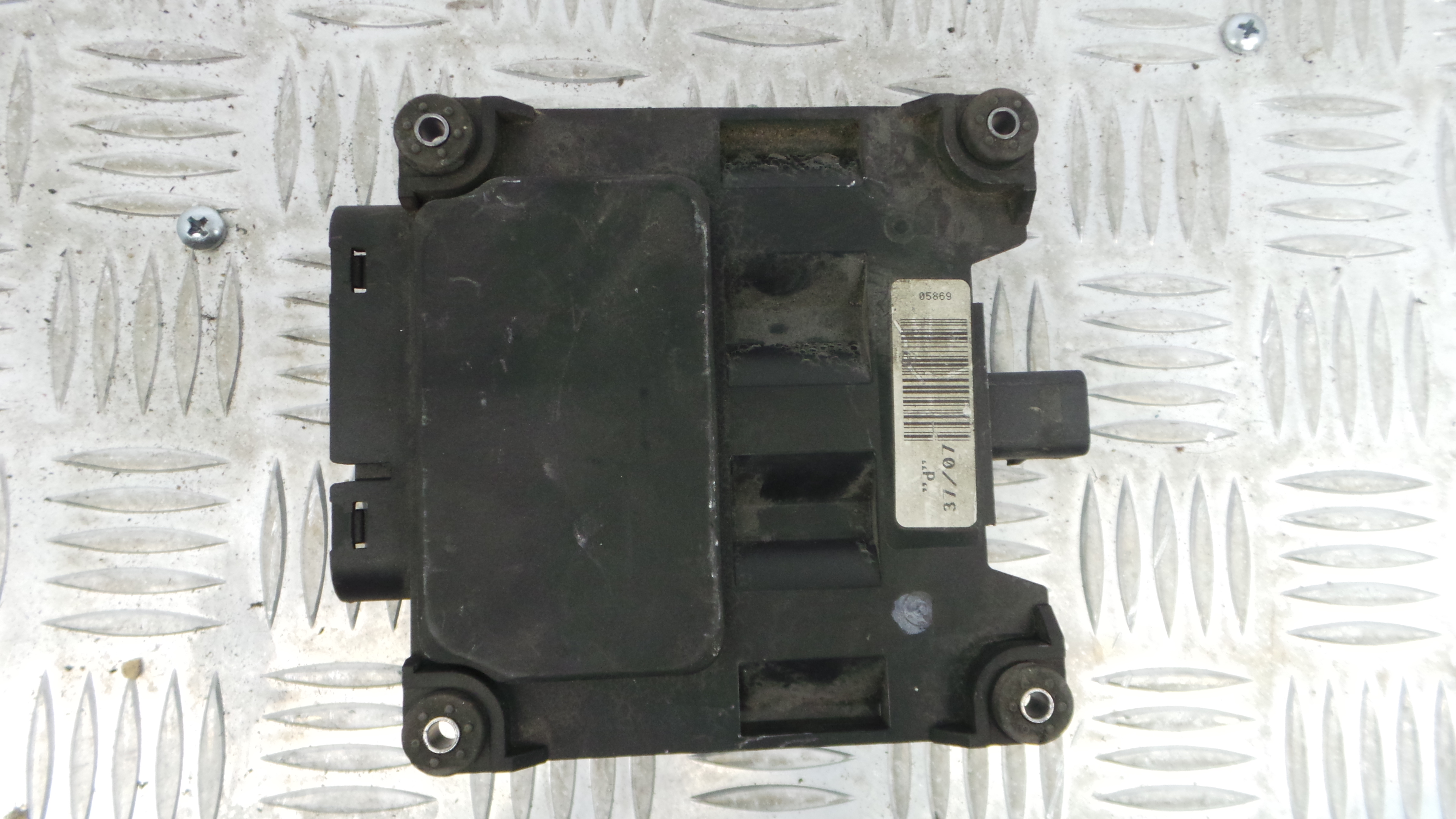 Atuador de vácuo 6Q0906625 - VW GOLF V (1K1)-33128039