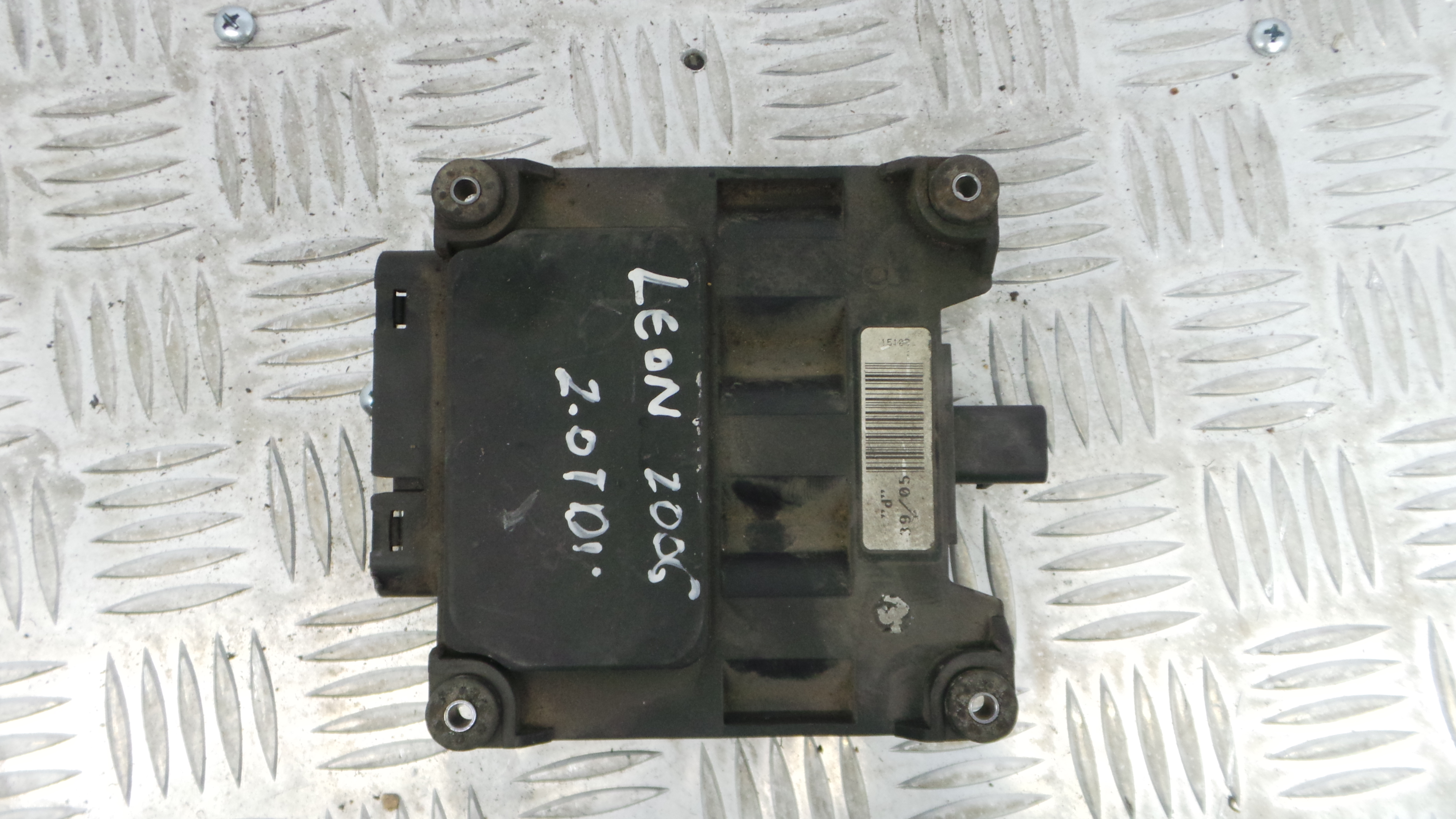 Atuador de vácuo 6Q0906625 - SEAT LEON (1P1)-33128052