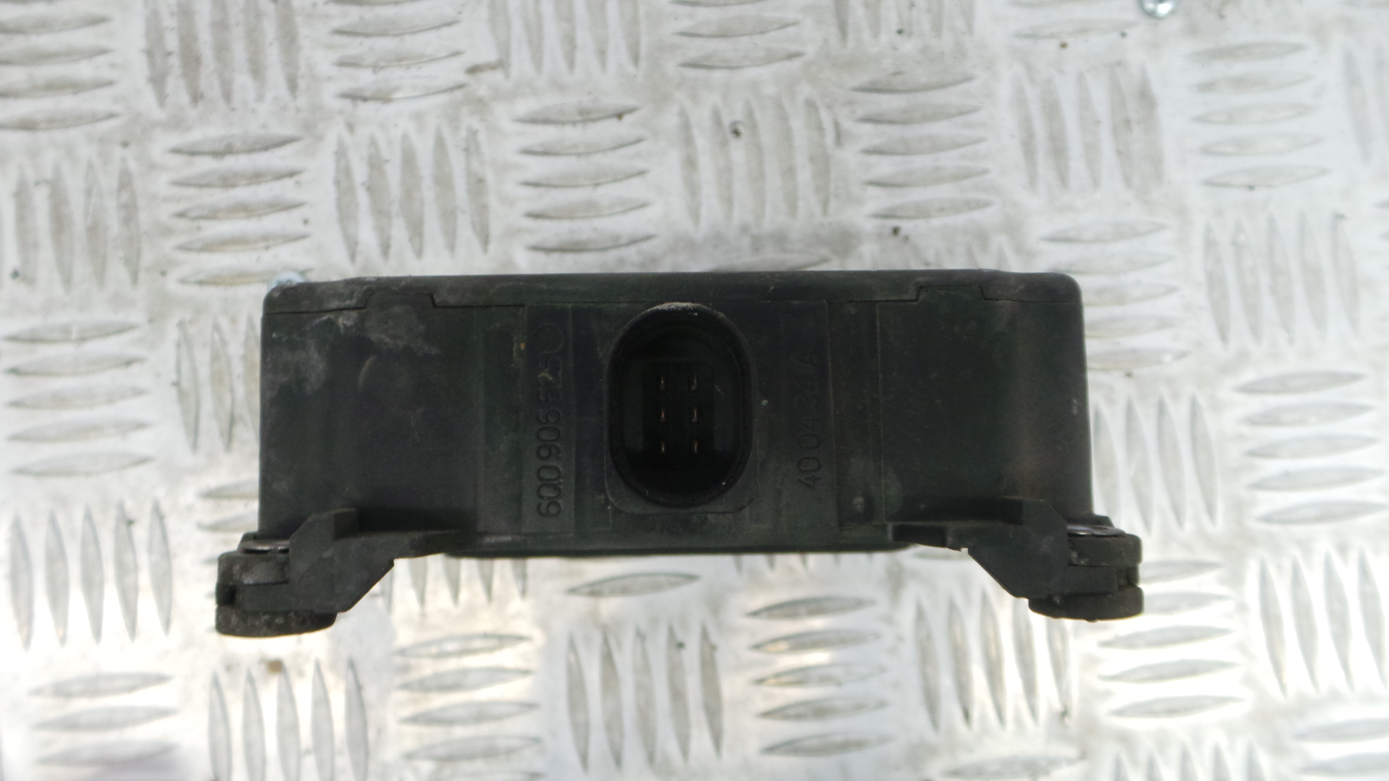 Atuador de vácuo 6Q0906625 - SEAT LEON (1P1)-33128052