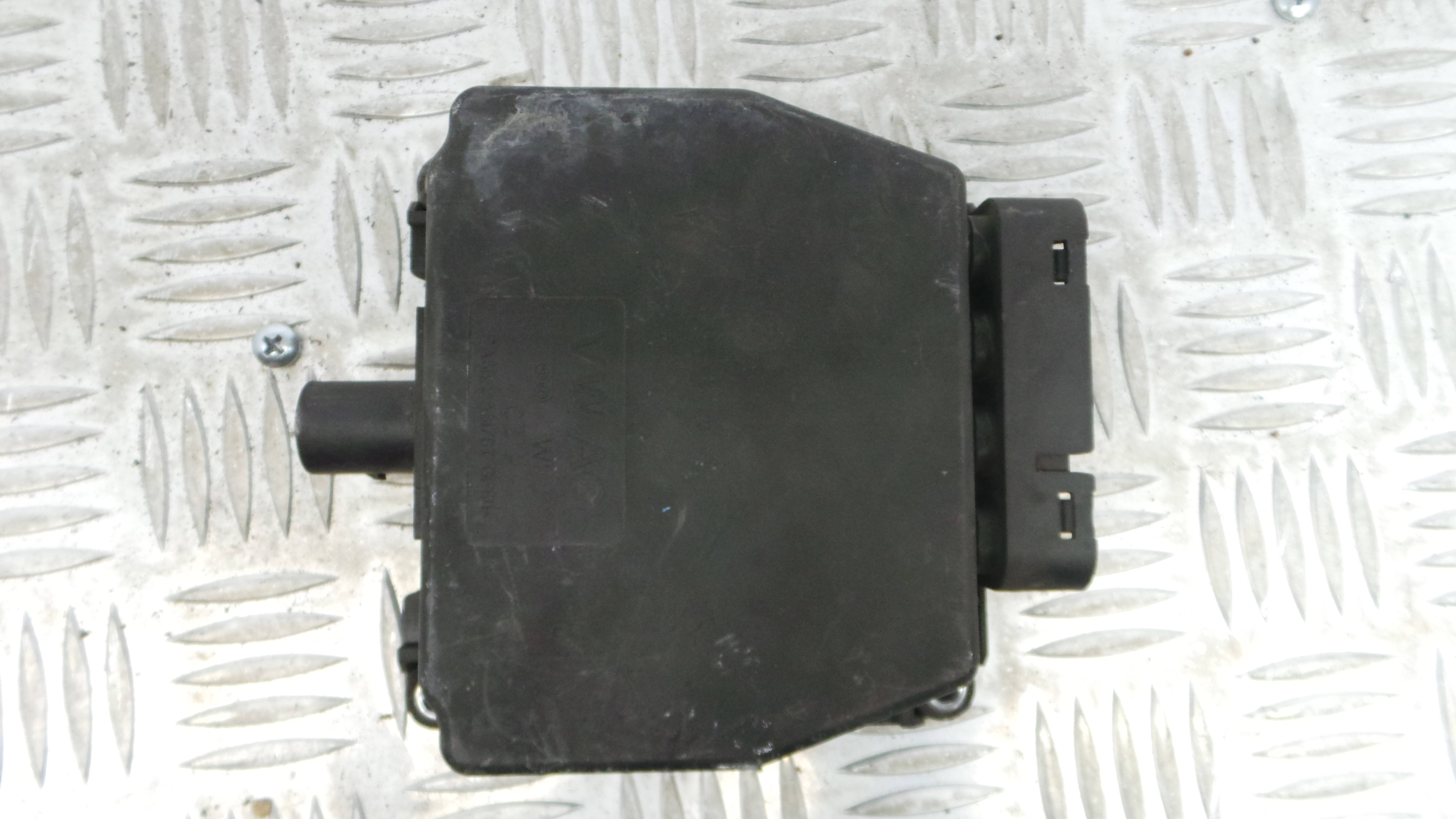 Atuador de vácuo 6Q0906625 - SEAT LEON (1P1)-33128052