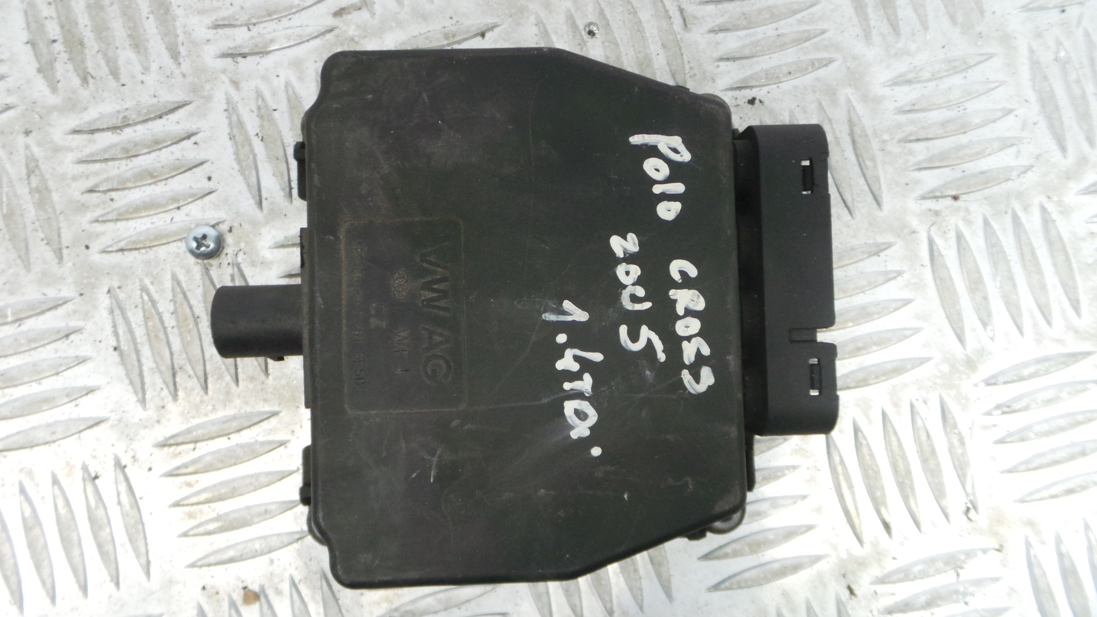 Atuador de vácuo 6Q0906625B - VW POLO (9N_, 9A_)-33128066