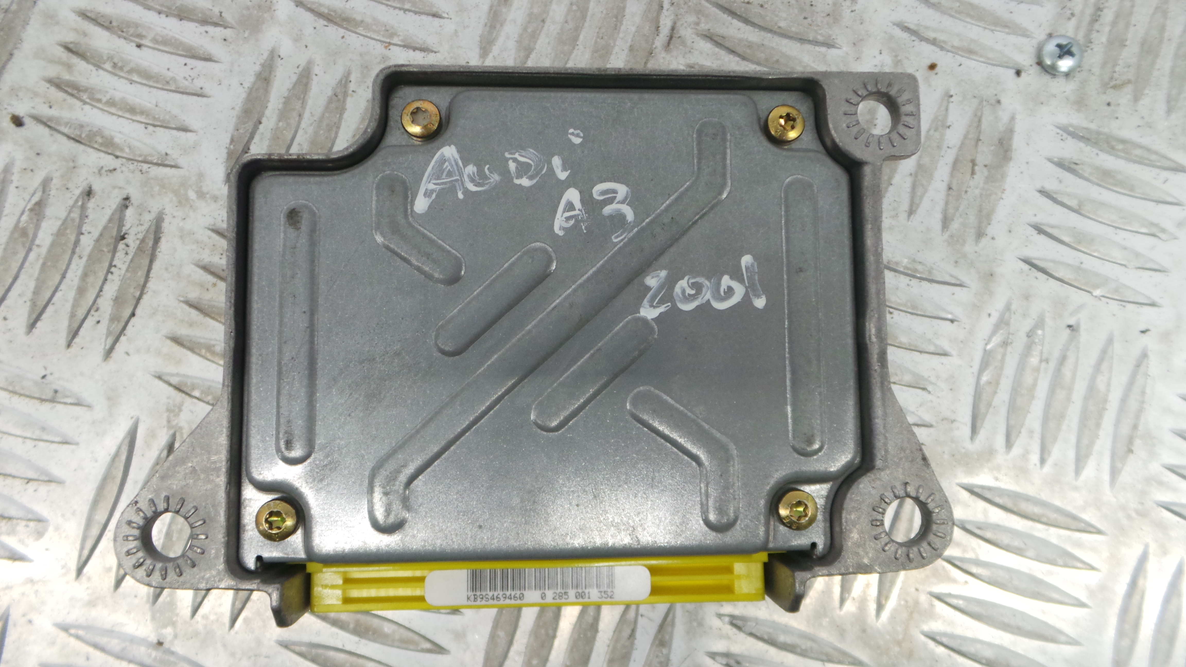 Centralina de Airbags 8L0959655L - AUDI A3 (8L1)-33128877 Centralina de Airbags 8L0959655L - AUDI A3 (8L1)-33128877