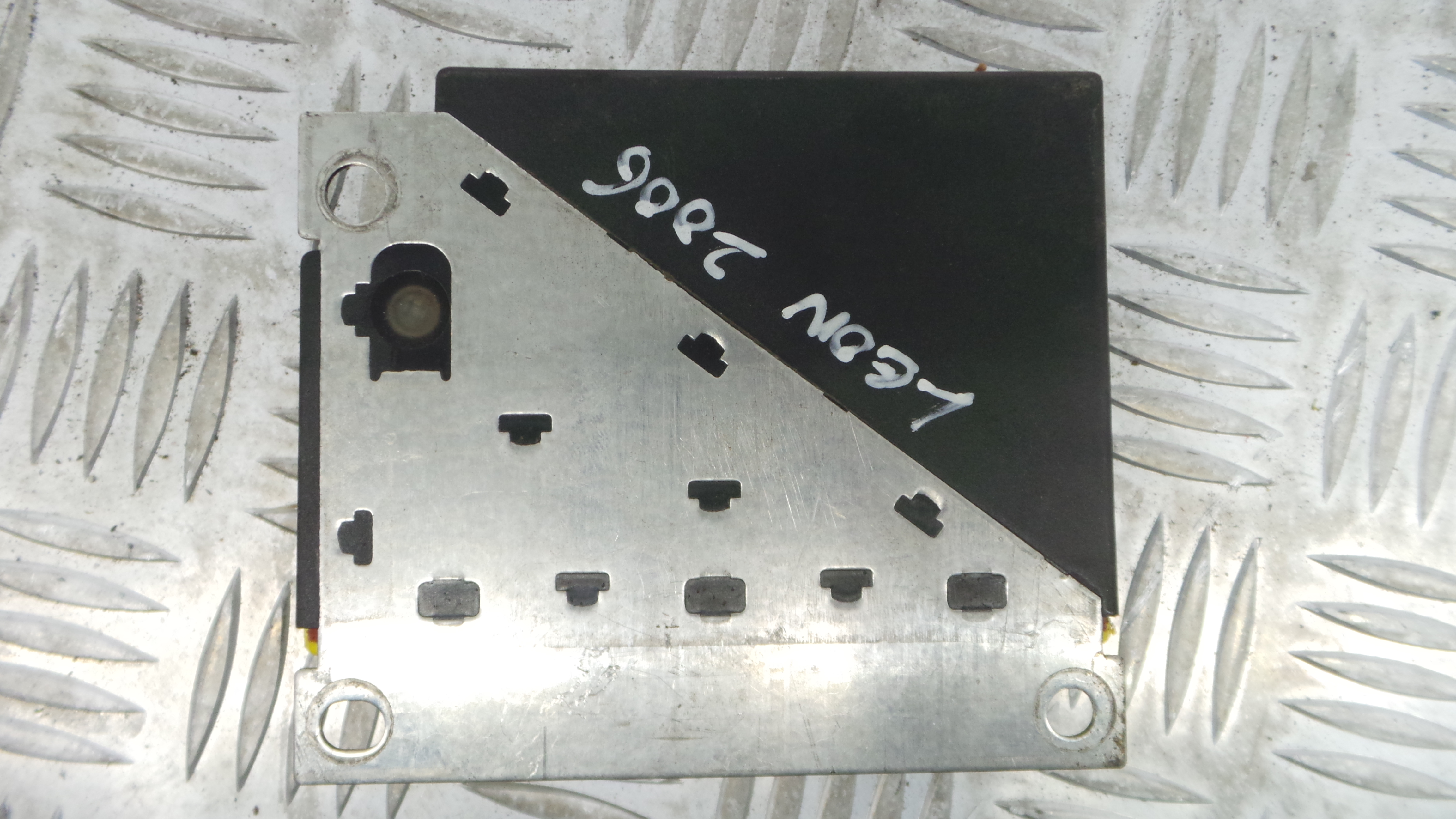 Centralina de Airbags 3C0909605H - SEAT LEON (1P1)-33128998 Centralina de Airbags 3C0909605H - SEAT LEON (1P1)-33128998