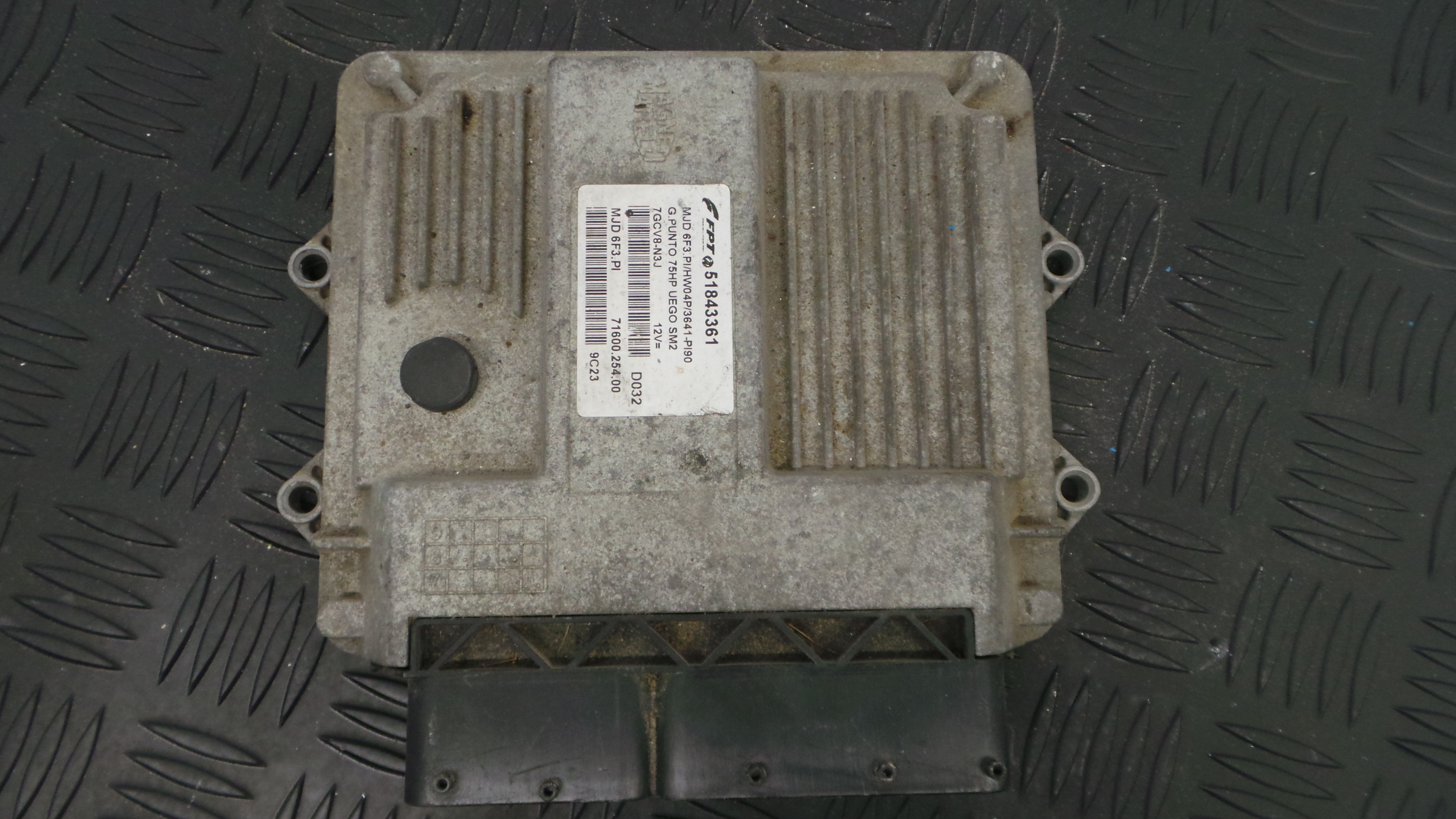 Centralina do Motor 51843361 - FIAT GRANDE PUNTO (199_)-33129060