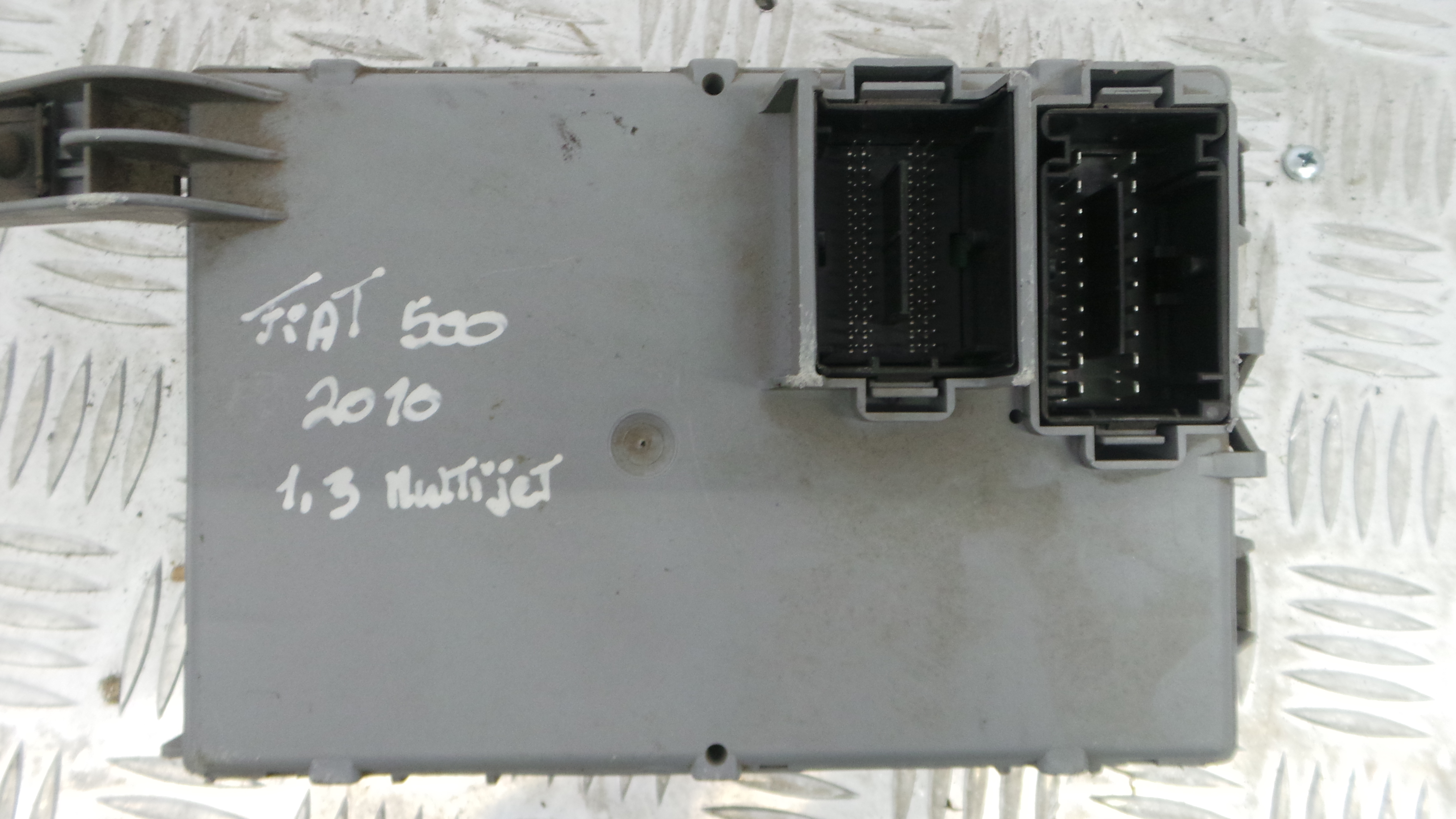 Caixa dos Fusíveis / BSI / UCH / SAM 00518525990 - FIAT 500 (312_)-33129522